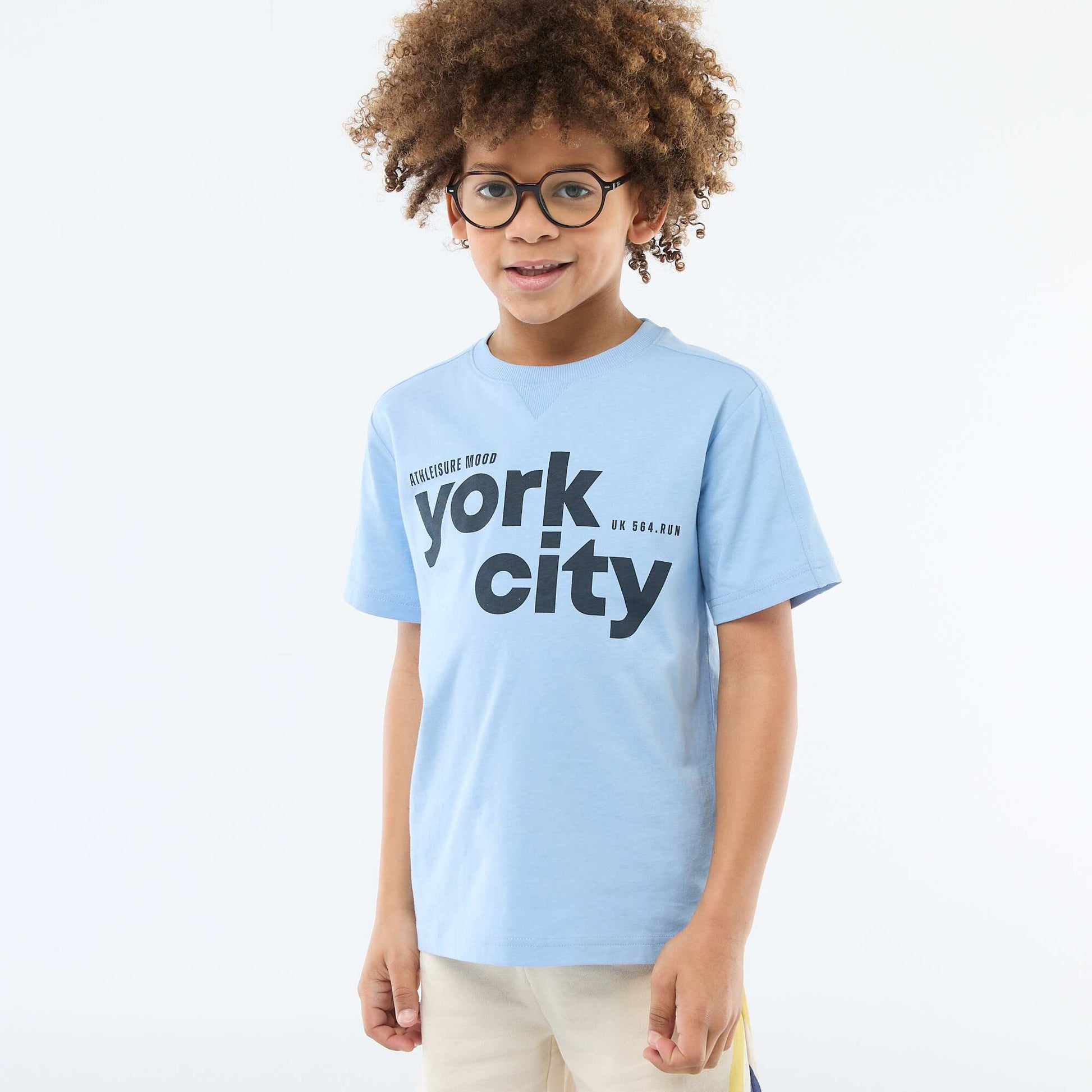 Camiseta estampada con mensaje AZUL