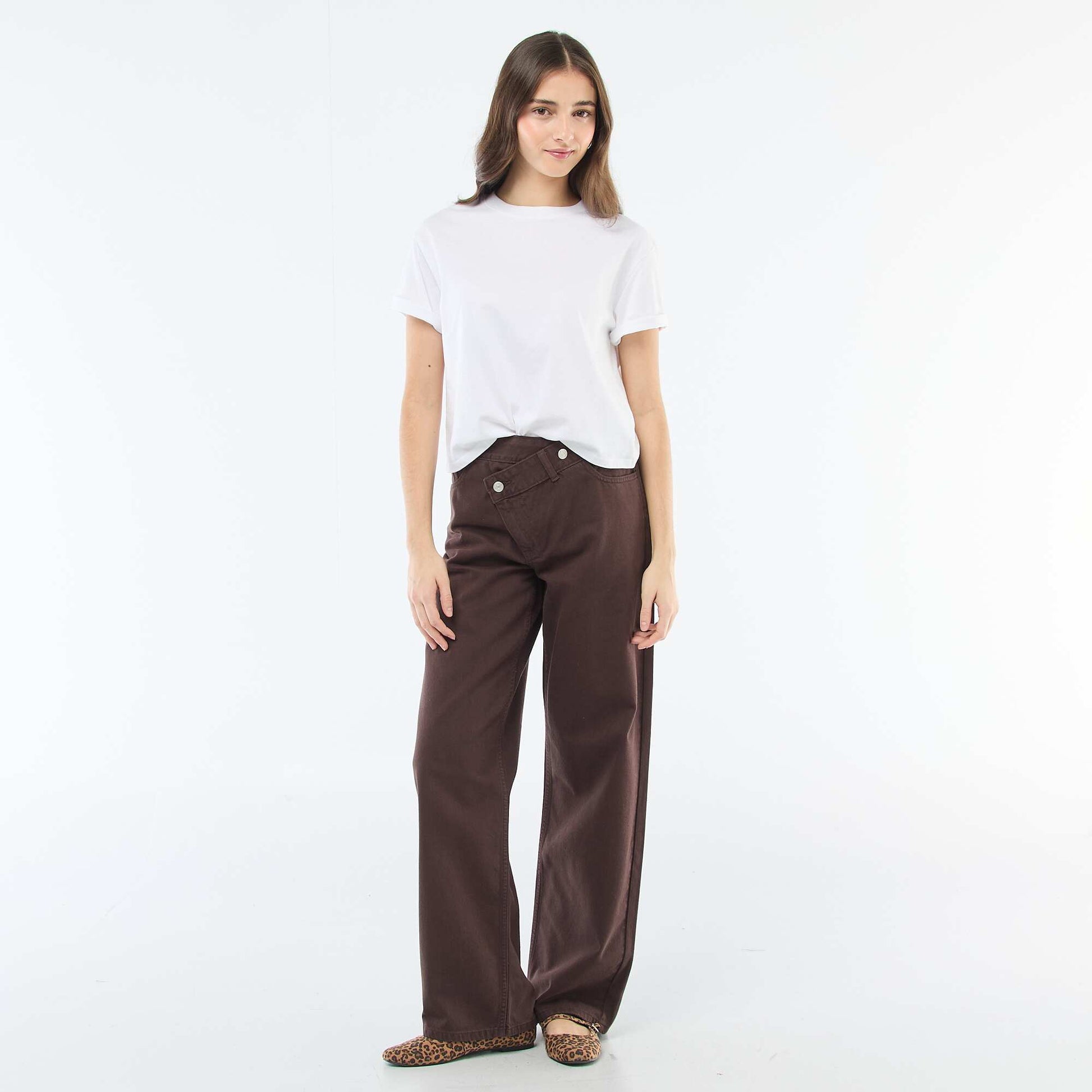 Pantalón de twill con abertura asimétrica MARRON