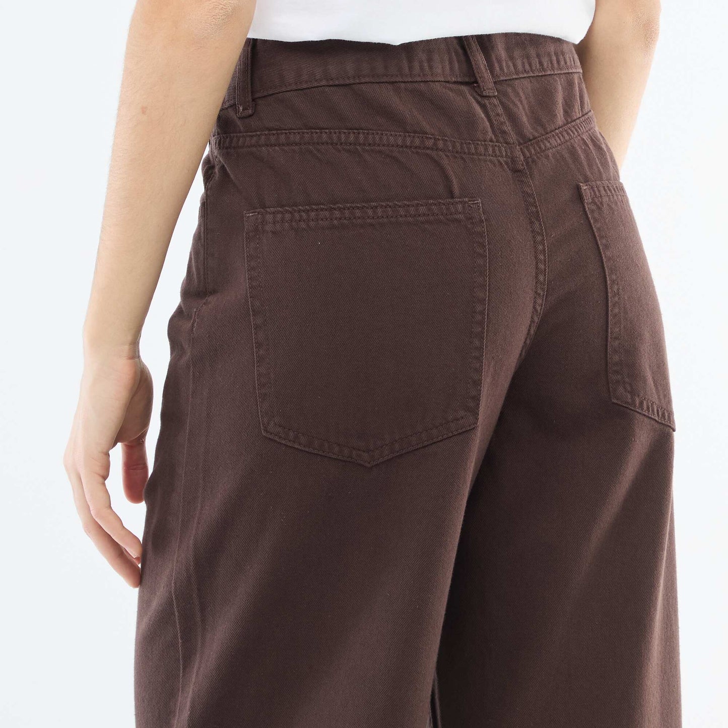 Pantalón de twill con abertura asimétrica MARRON