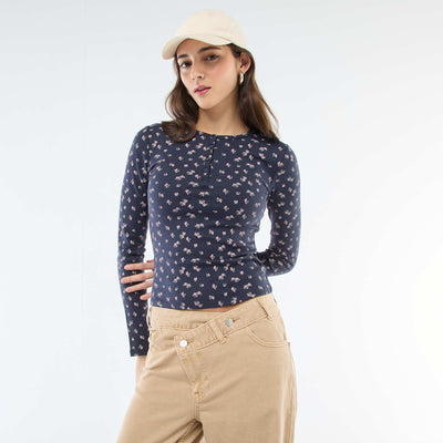 Camiseta de punto calado con flores AZUL