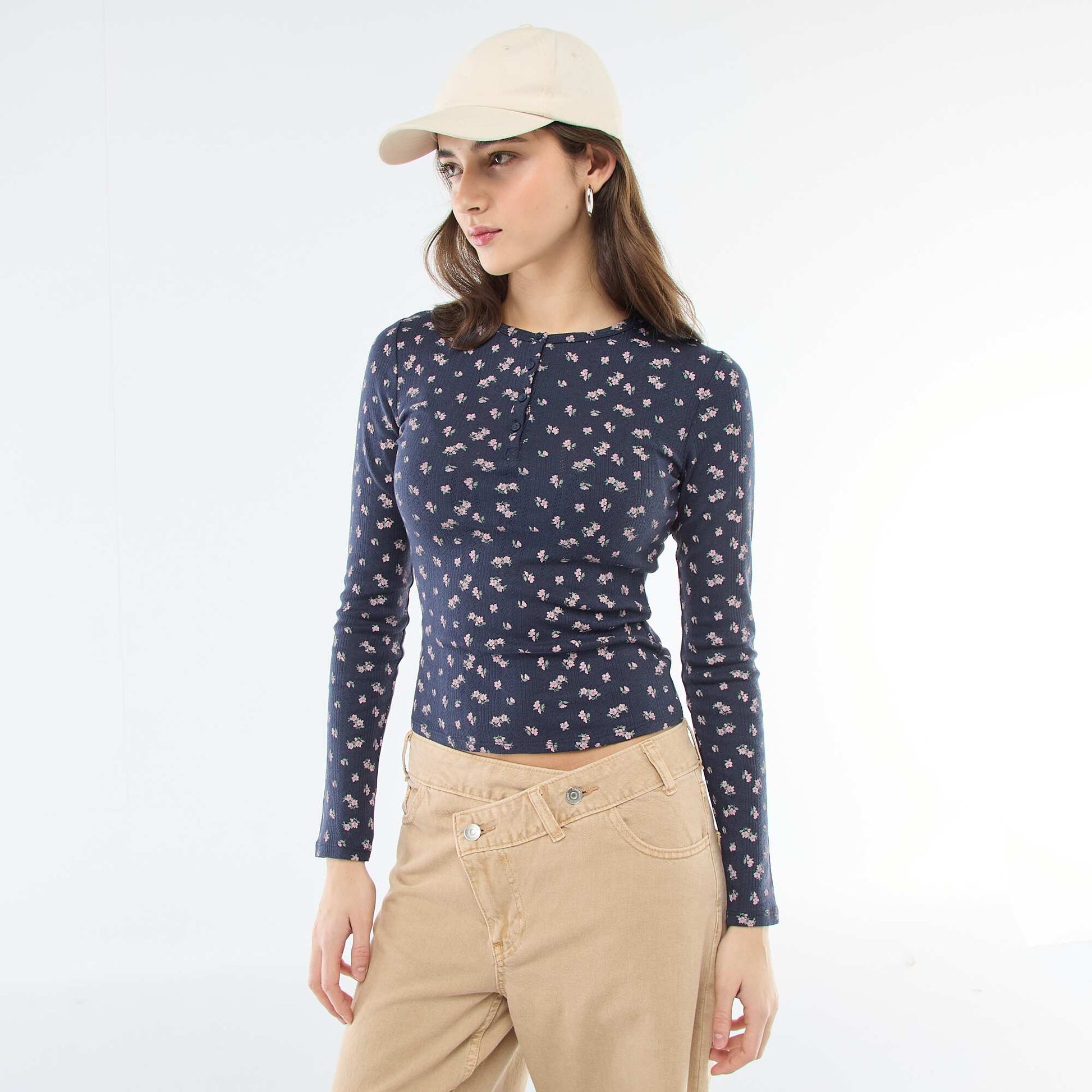 Camiseta de punto calado con flores AZUL