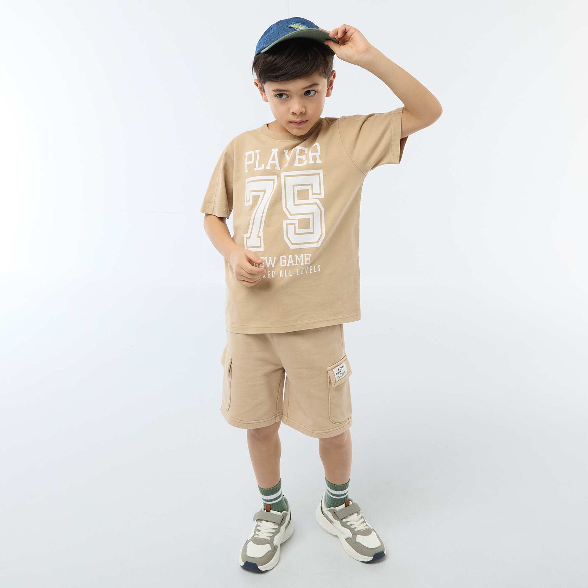 Pantalón corto de felpa multibolsillos BEIGE