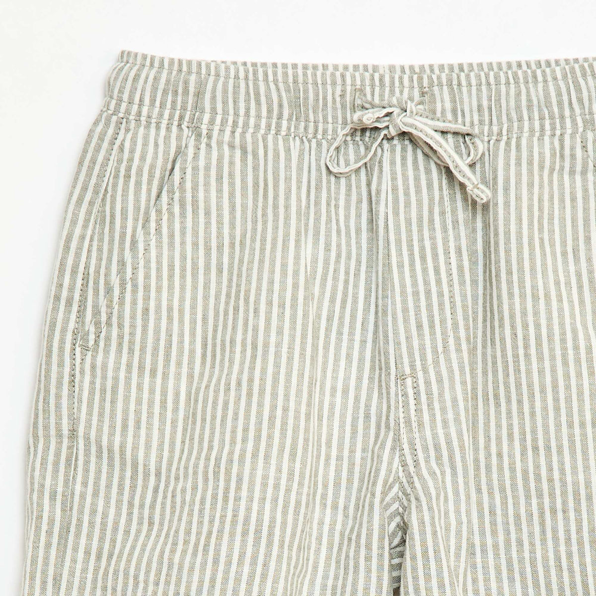 Pantalón corto rayado ligero de lino mezclado KAKI