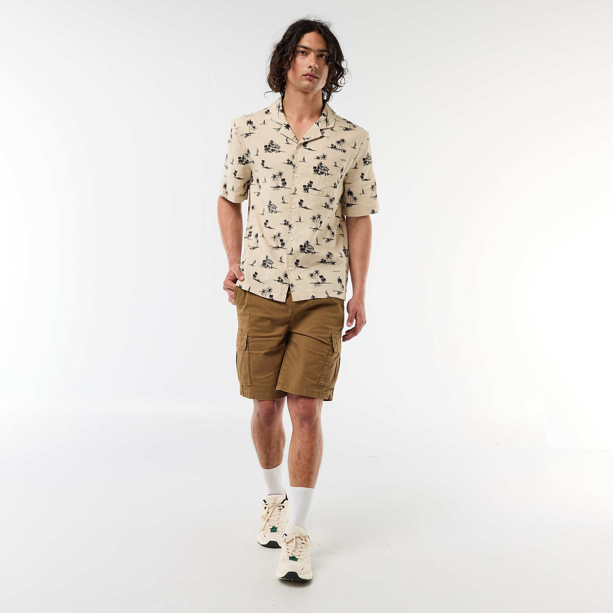 Camisa de lino mezclado de manga corta BEIGE