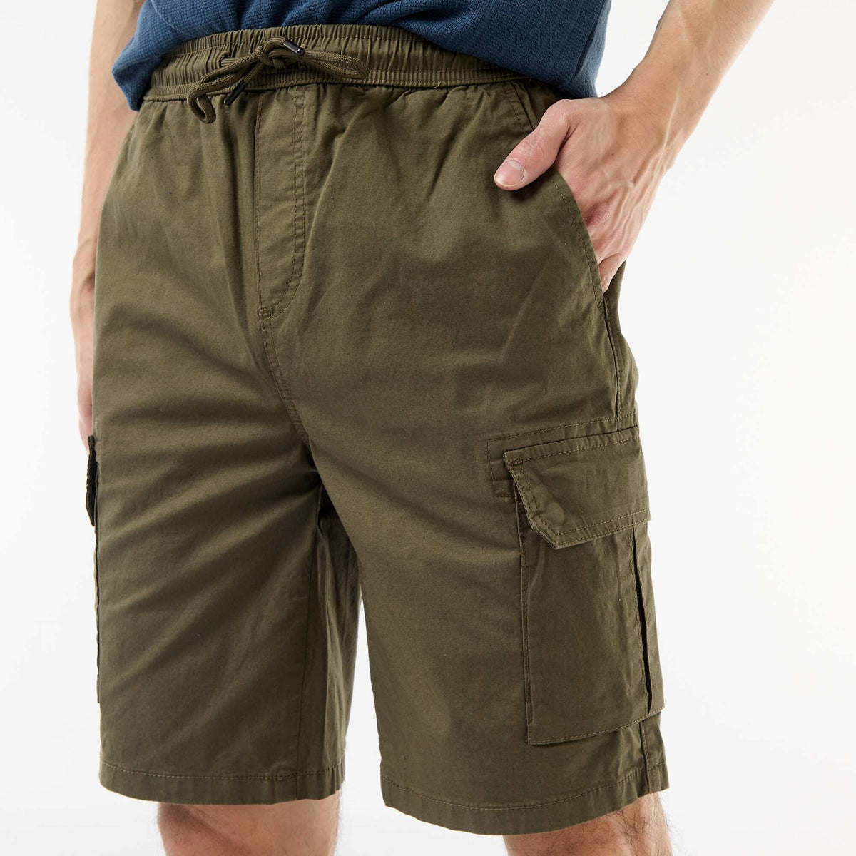 Bermuda chino en popelina con bolsillos con solapa KAKI