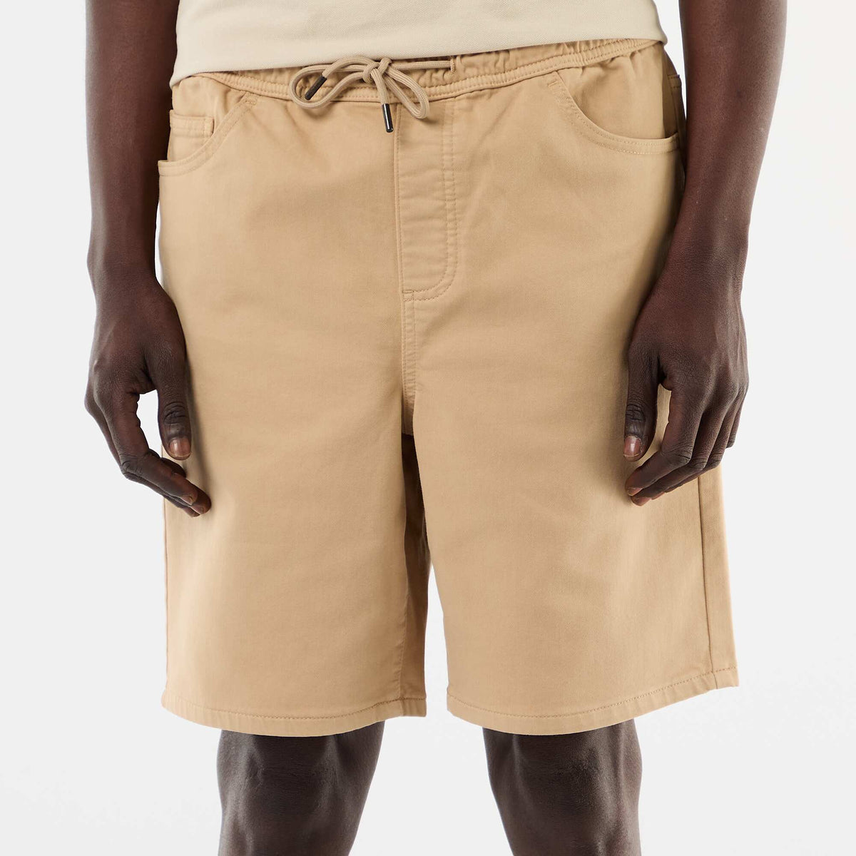 Bermuda ligera con cordones ajustables BEIGE