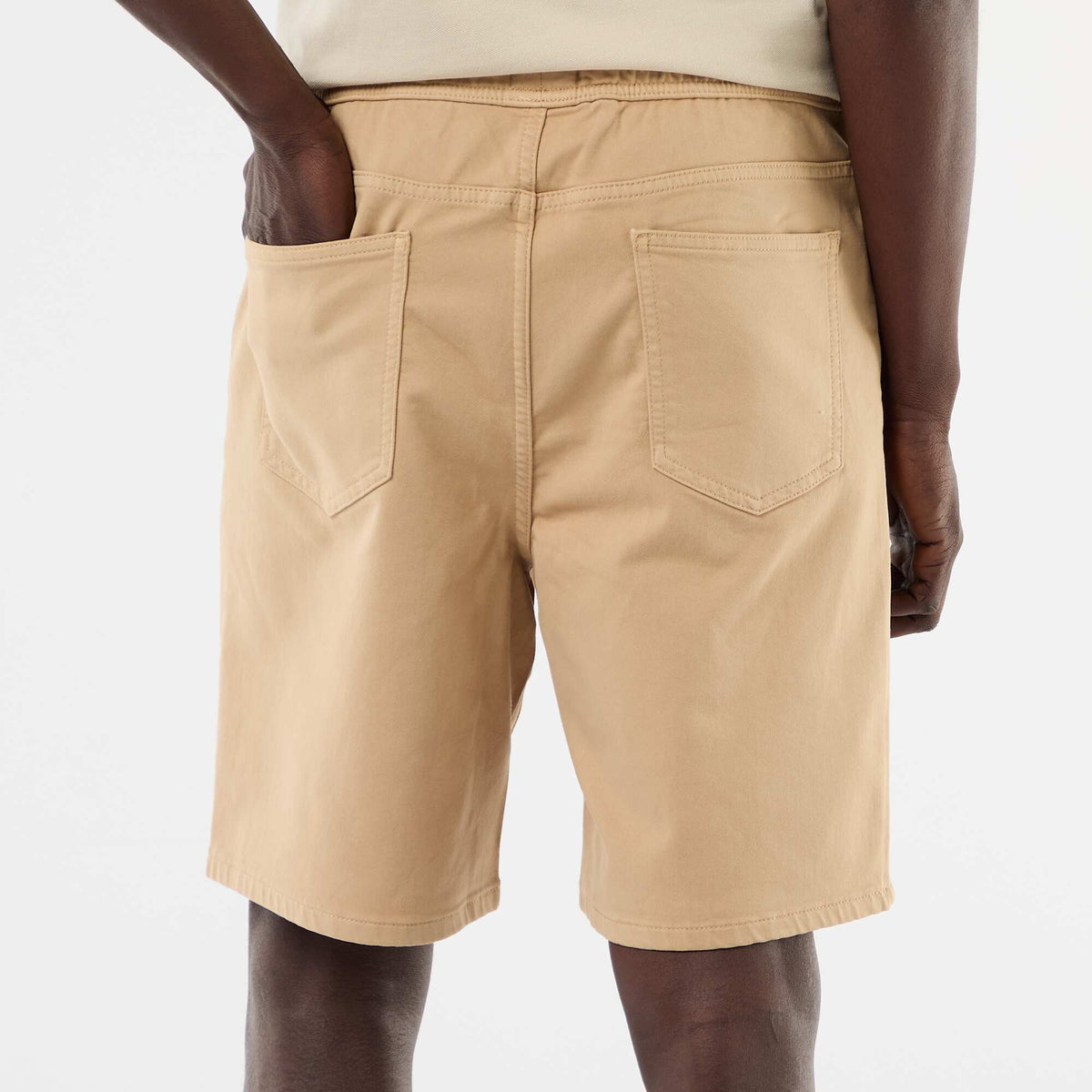 Bermuda ligera con cordones ajustables BEIGE