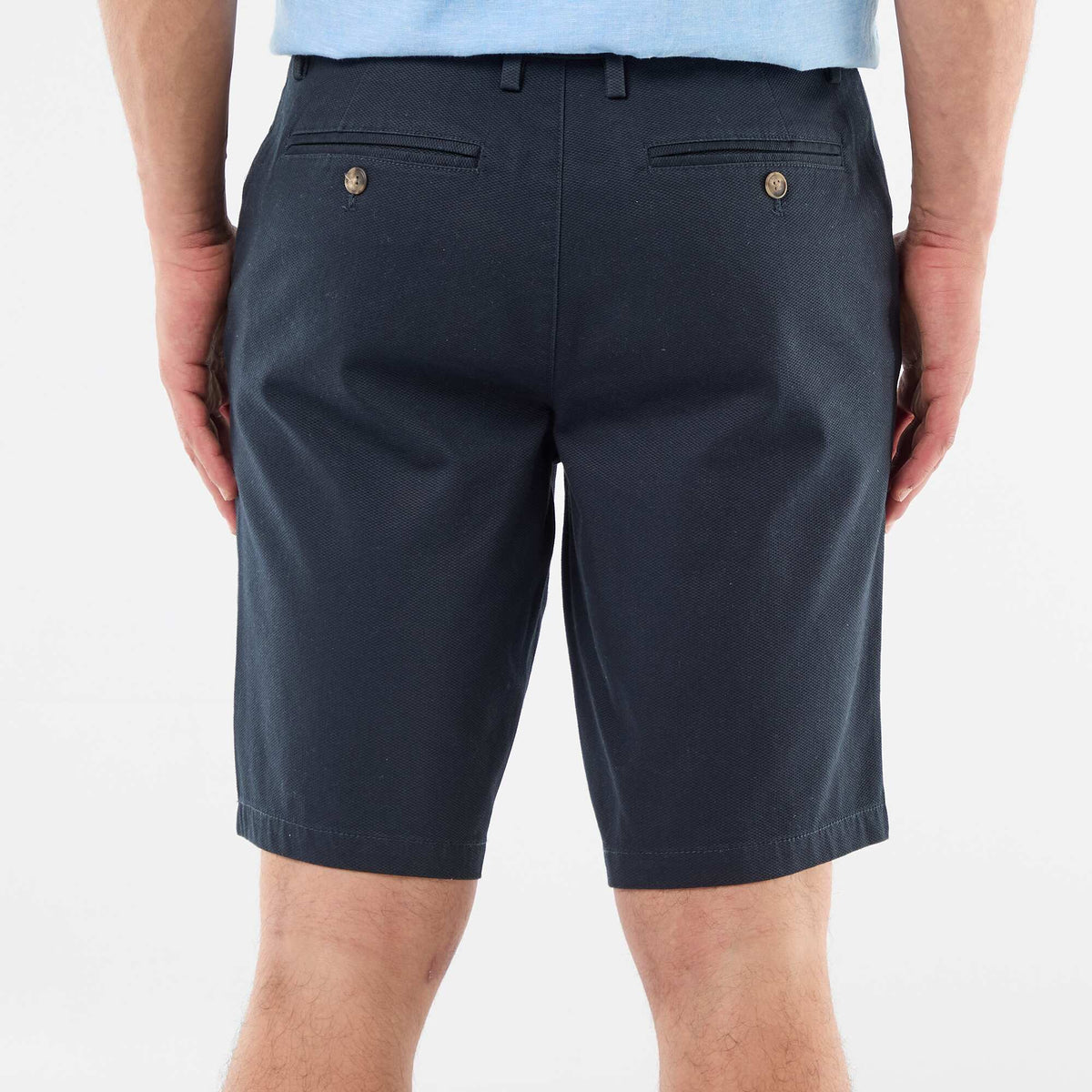 Bermuda chino liso en dobby AZUL