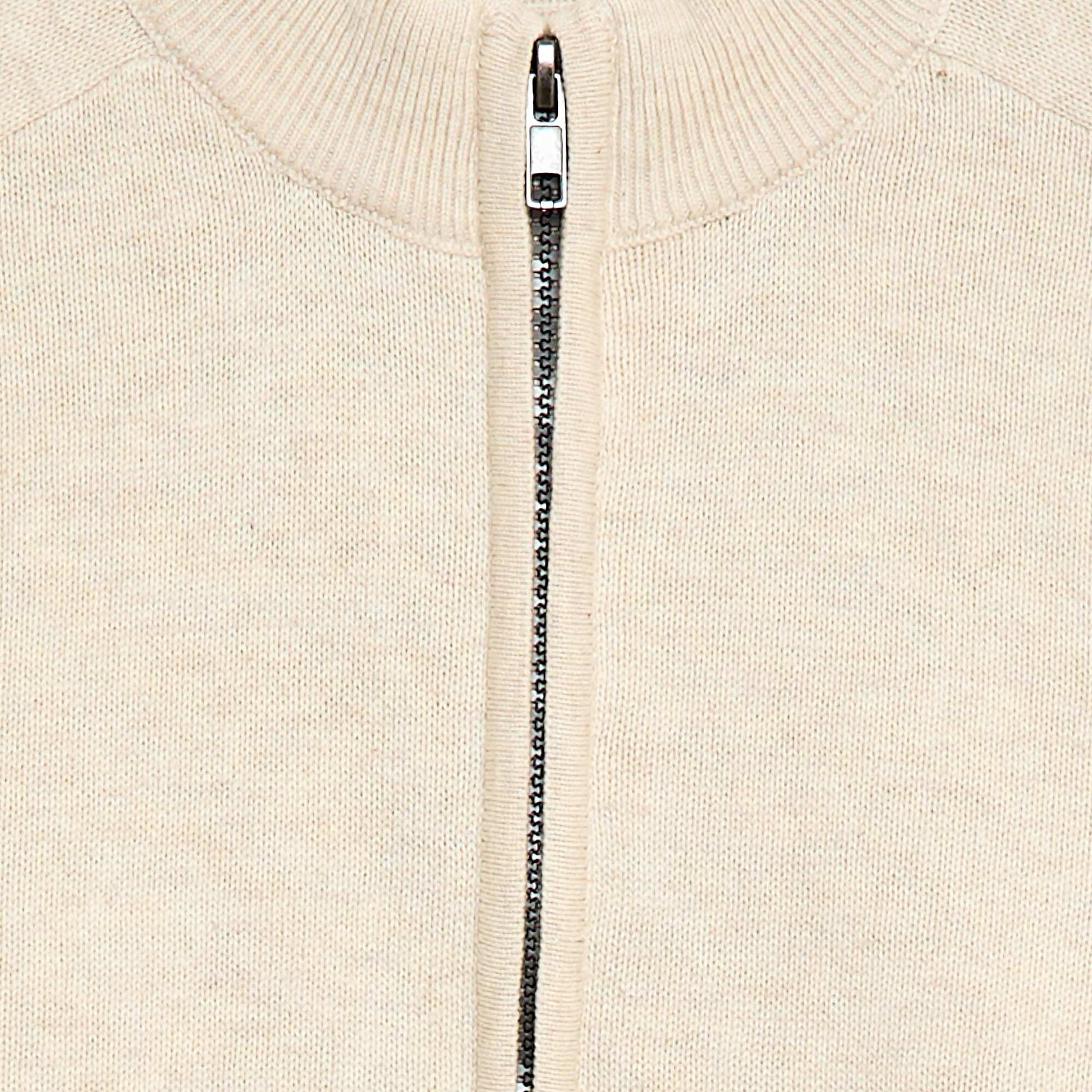 Chaqueta con cremallera y cuello alto BEIGE