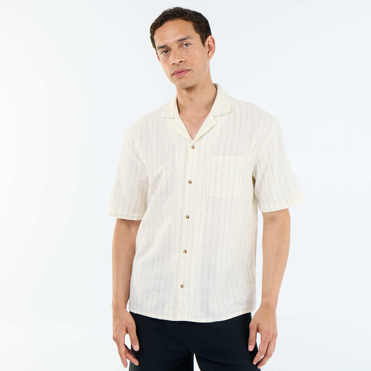 Camisa de lino mezclado de manga corta BLANCO