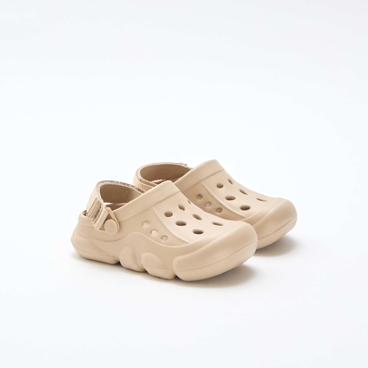 Zuecos cerrados de playa lisos BEIGE