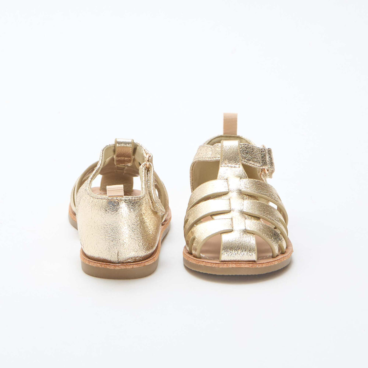 Sandalias planas con tiras cerradas brillantes AMARILLO