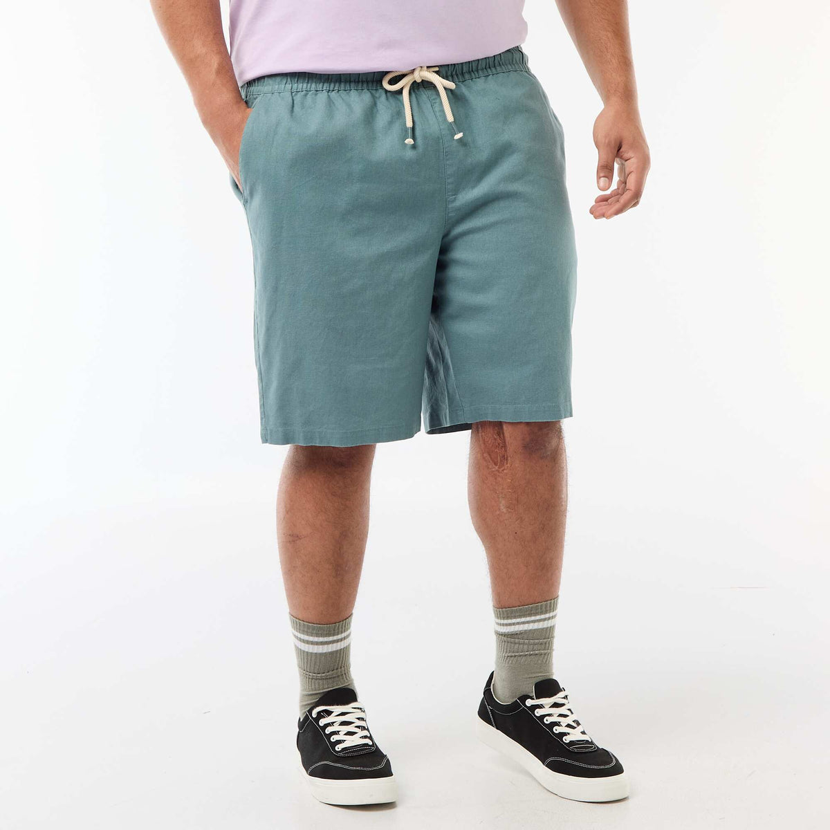 Bermuda ligero liso con 4 bolsillos AZUL