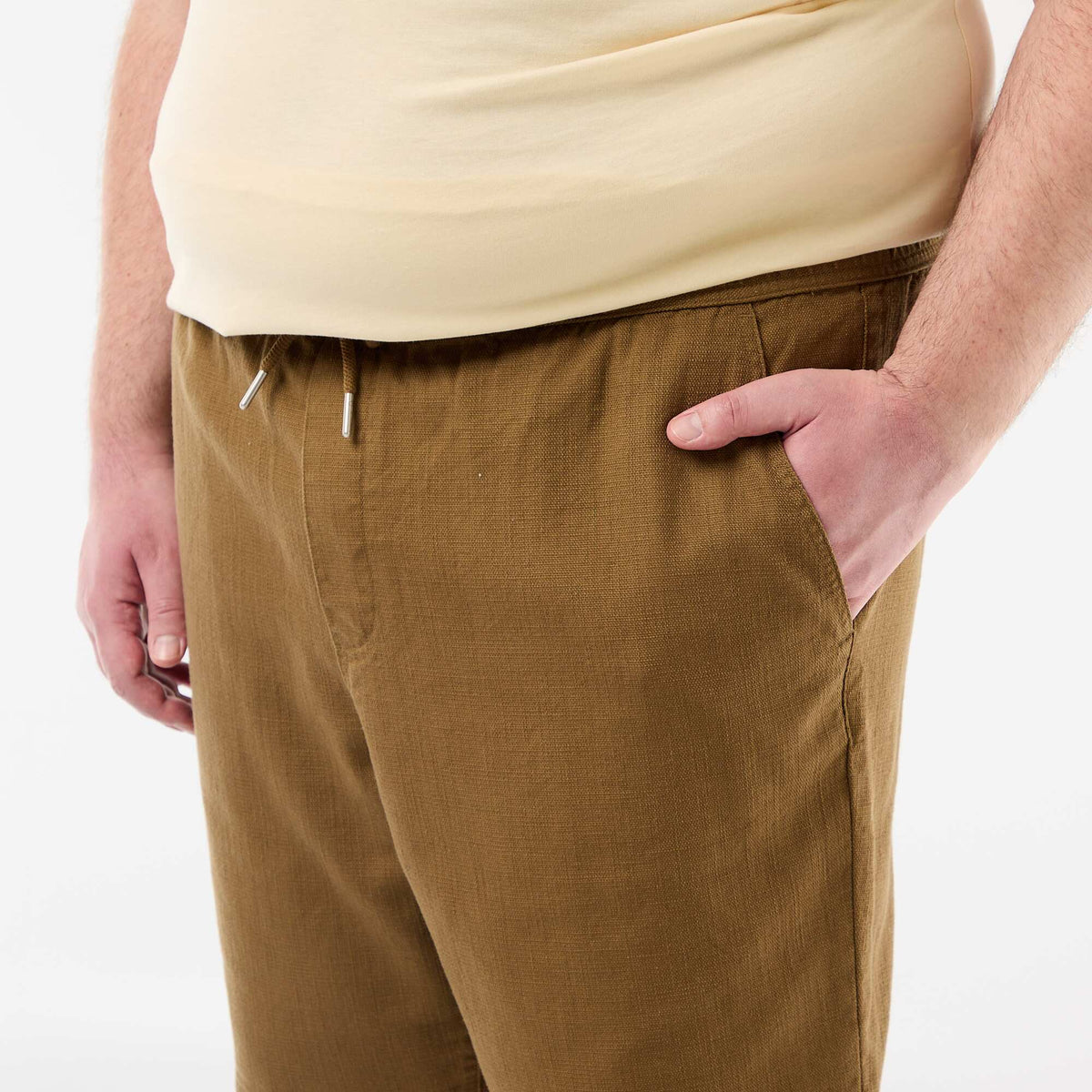 Bermudas lisas en dobby MARRON