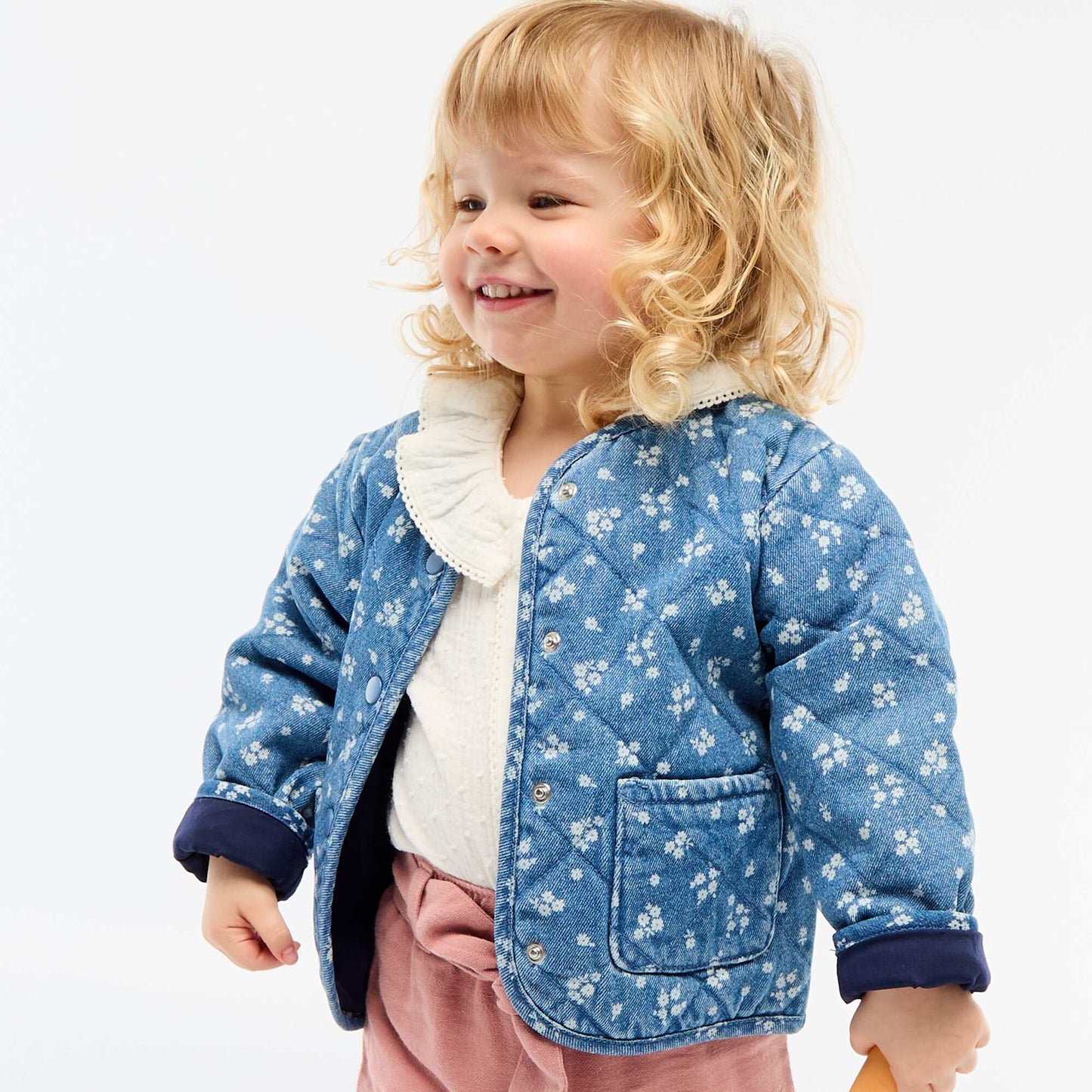 Chaqueta acolchada de denim con abertura de botones a presión AZUL