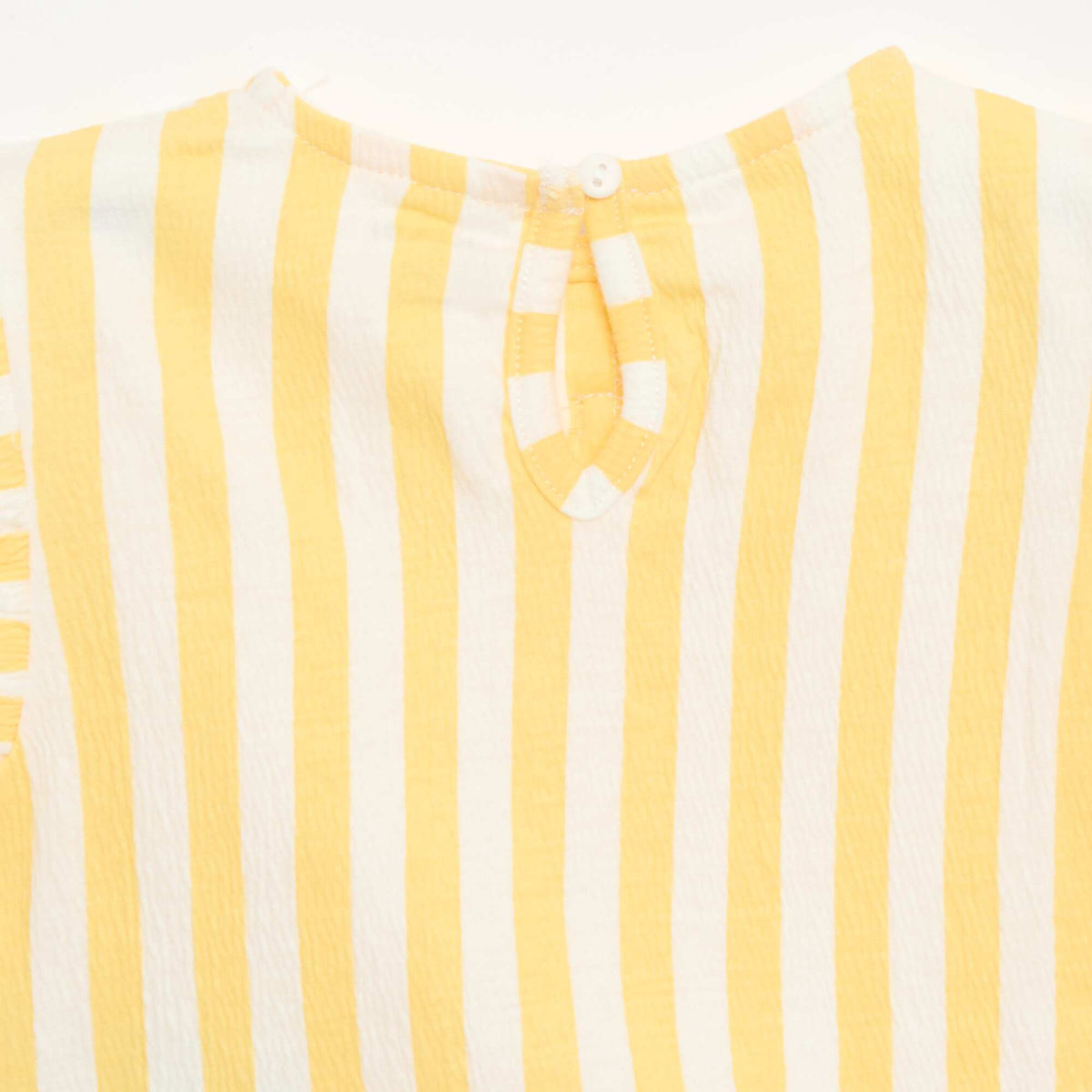 Camiseta estampada y con volantes AMARILLO