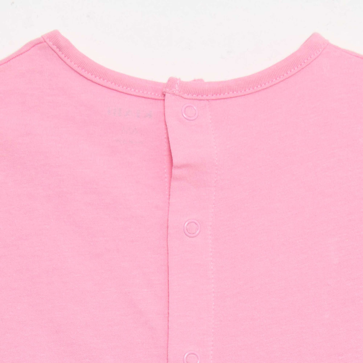 Camiseta estampada y bordada de manga corta ROSA