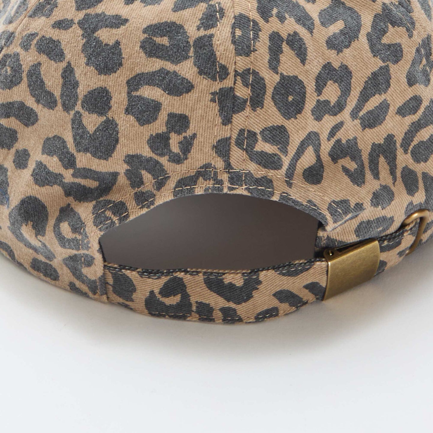 Gorra estampado de leopardo MARRON