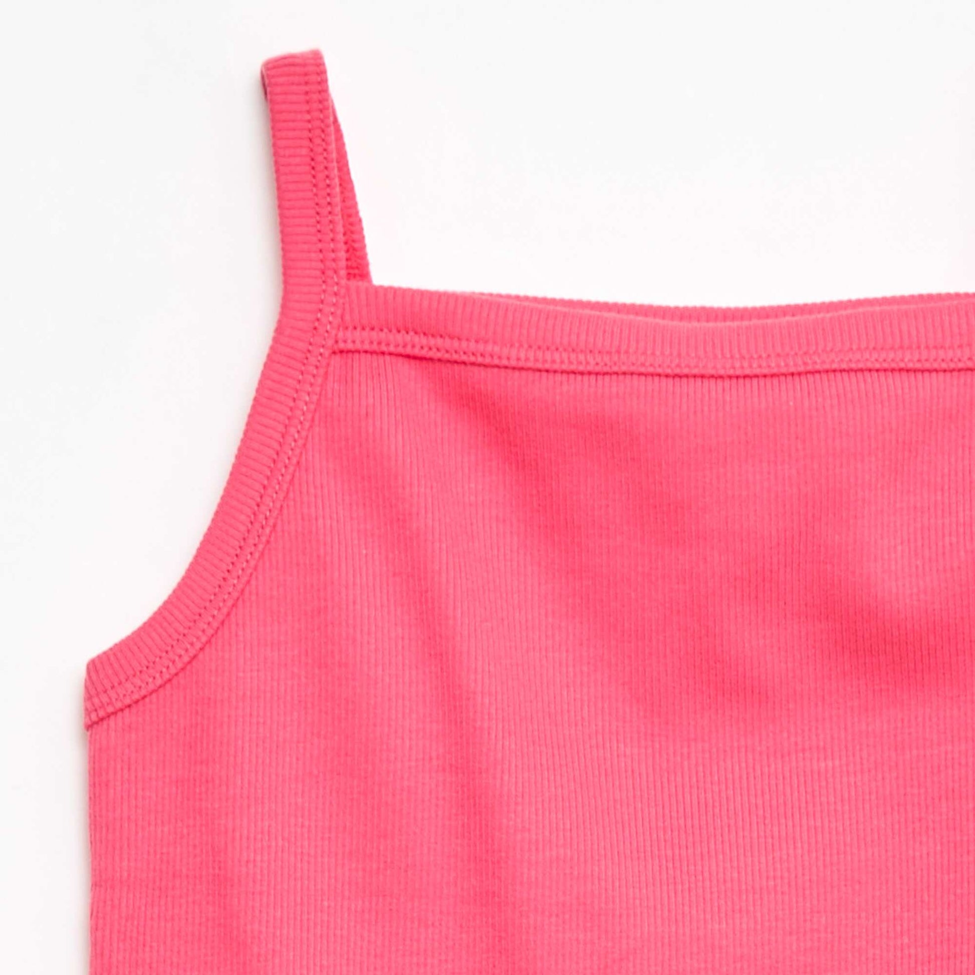 Camiseta de tirantes lisa de canalé con tirantes finos ROSA