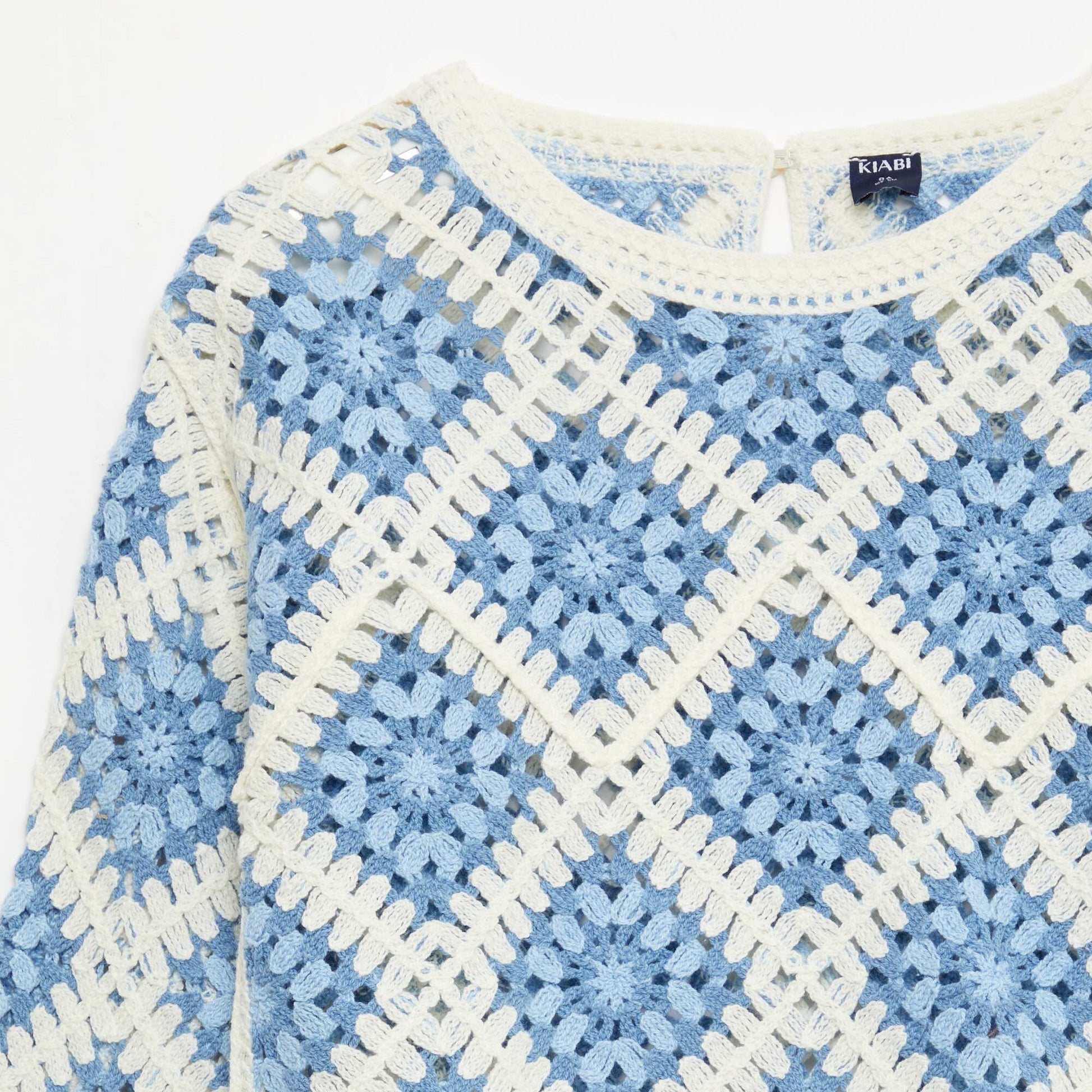 Sweater de punto calado con bordados de flores AZUL