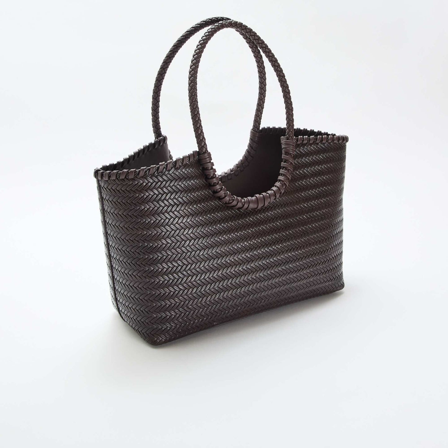 Bolso grande trenzado de forma rectangular MARRON