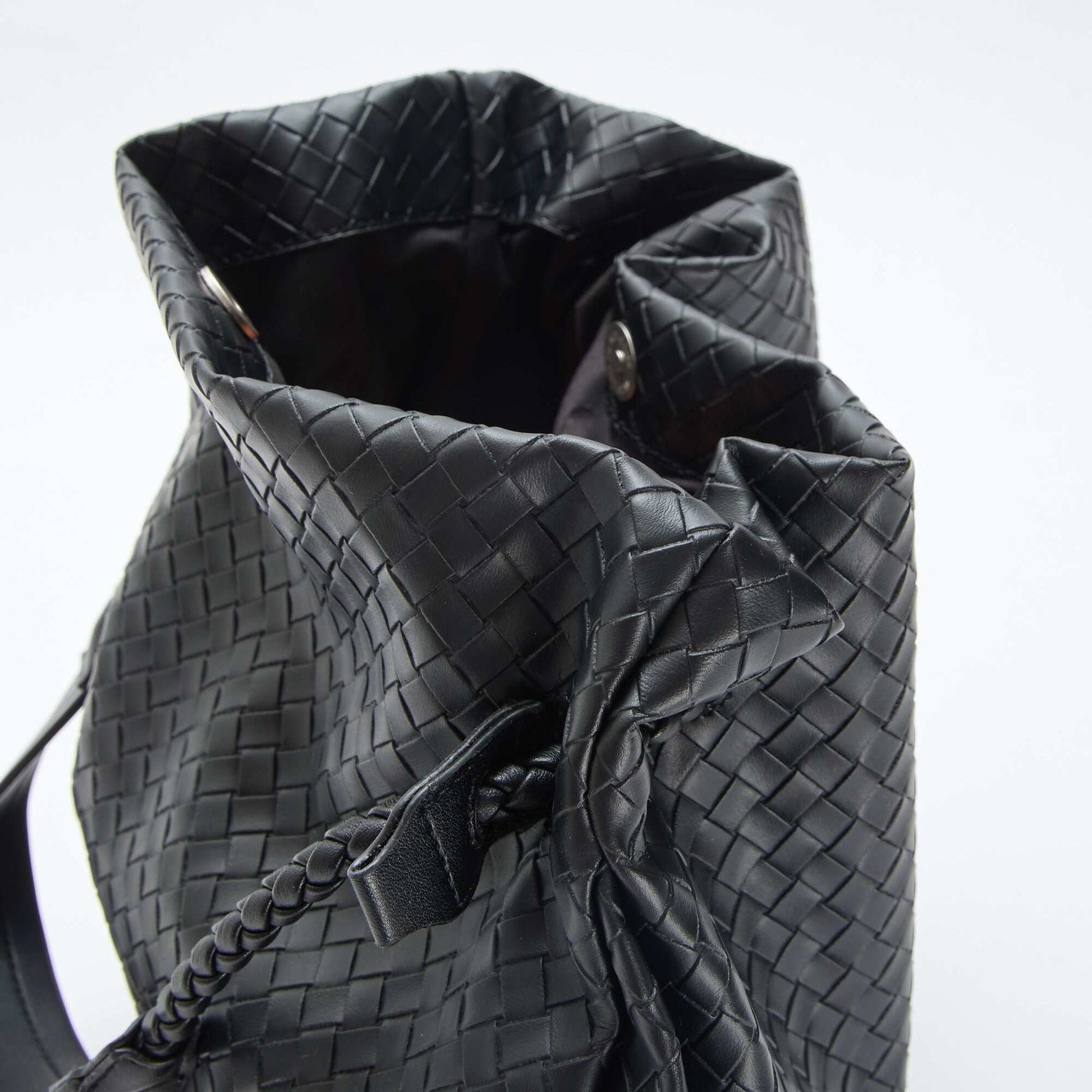 Bolso grande de imitación con efecto trenzado NEGRO