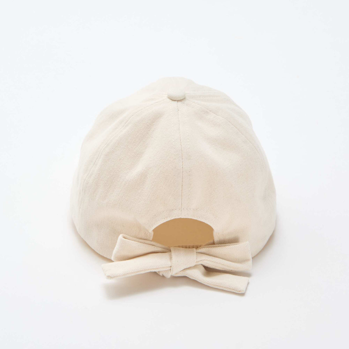 Gorra con lazo de fantasía en la parte trasera BEIGE