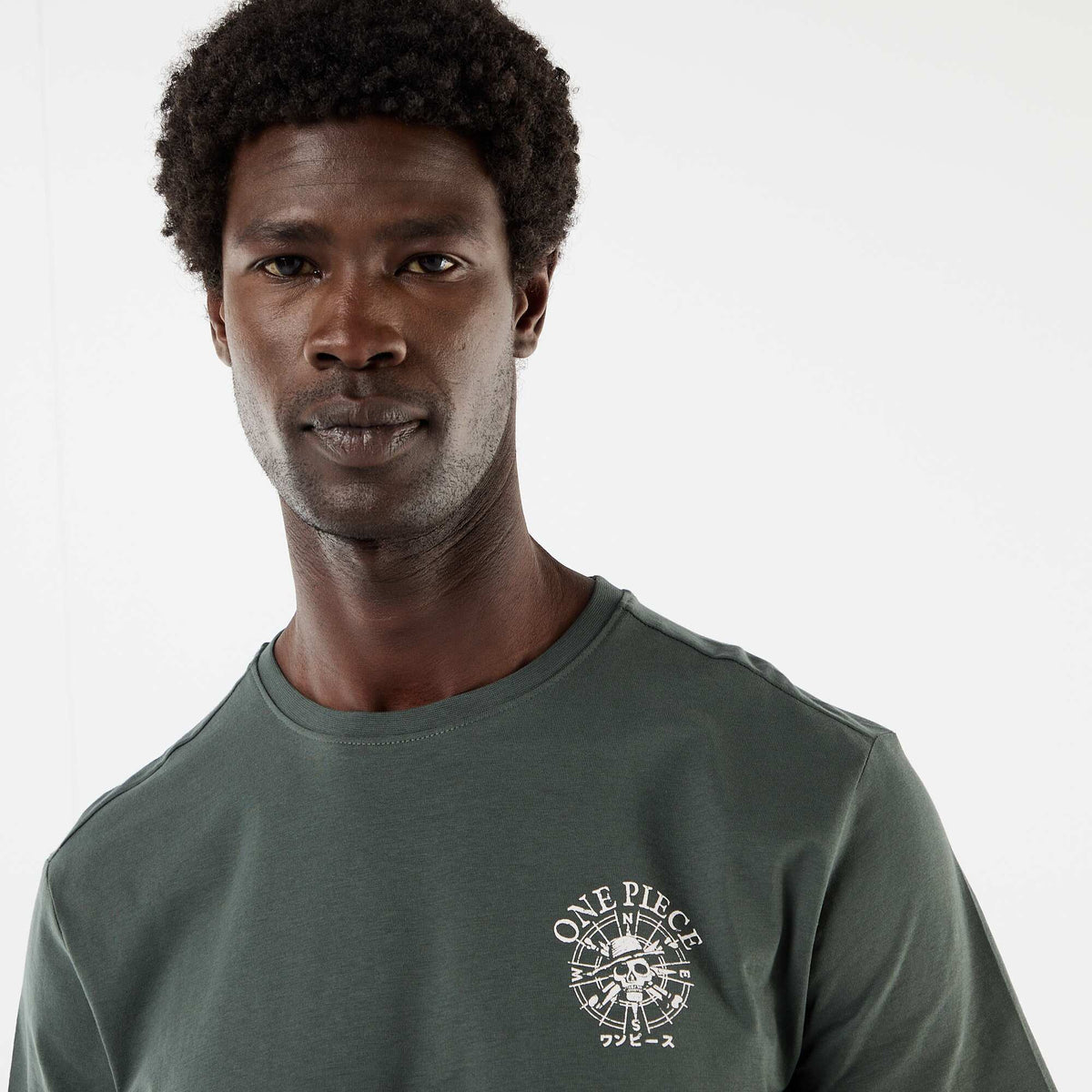 Camiseta 'One Piece' estampada por delante y por detrás VERDE