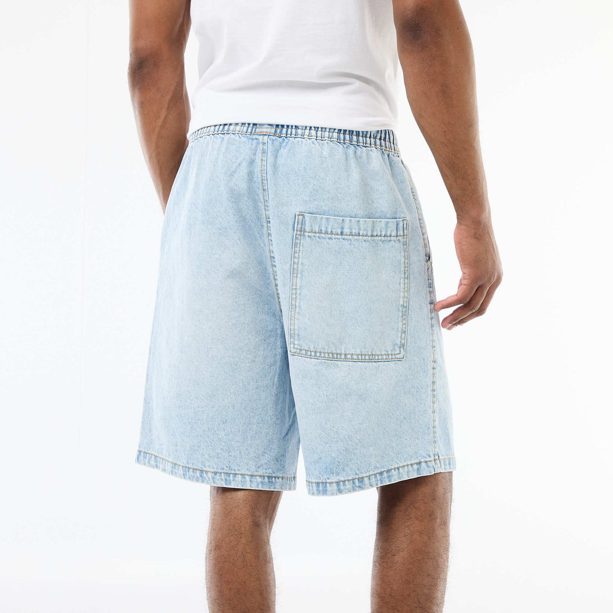Bermuda jean con cintura elástica AZUL