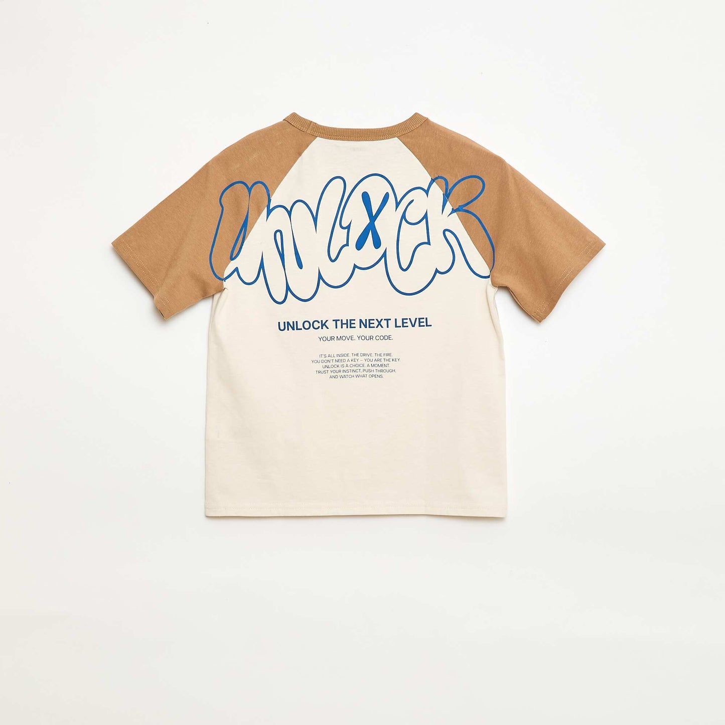 Camiseta estampada con mensaje BLANCO