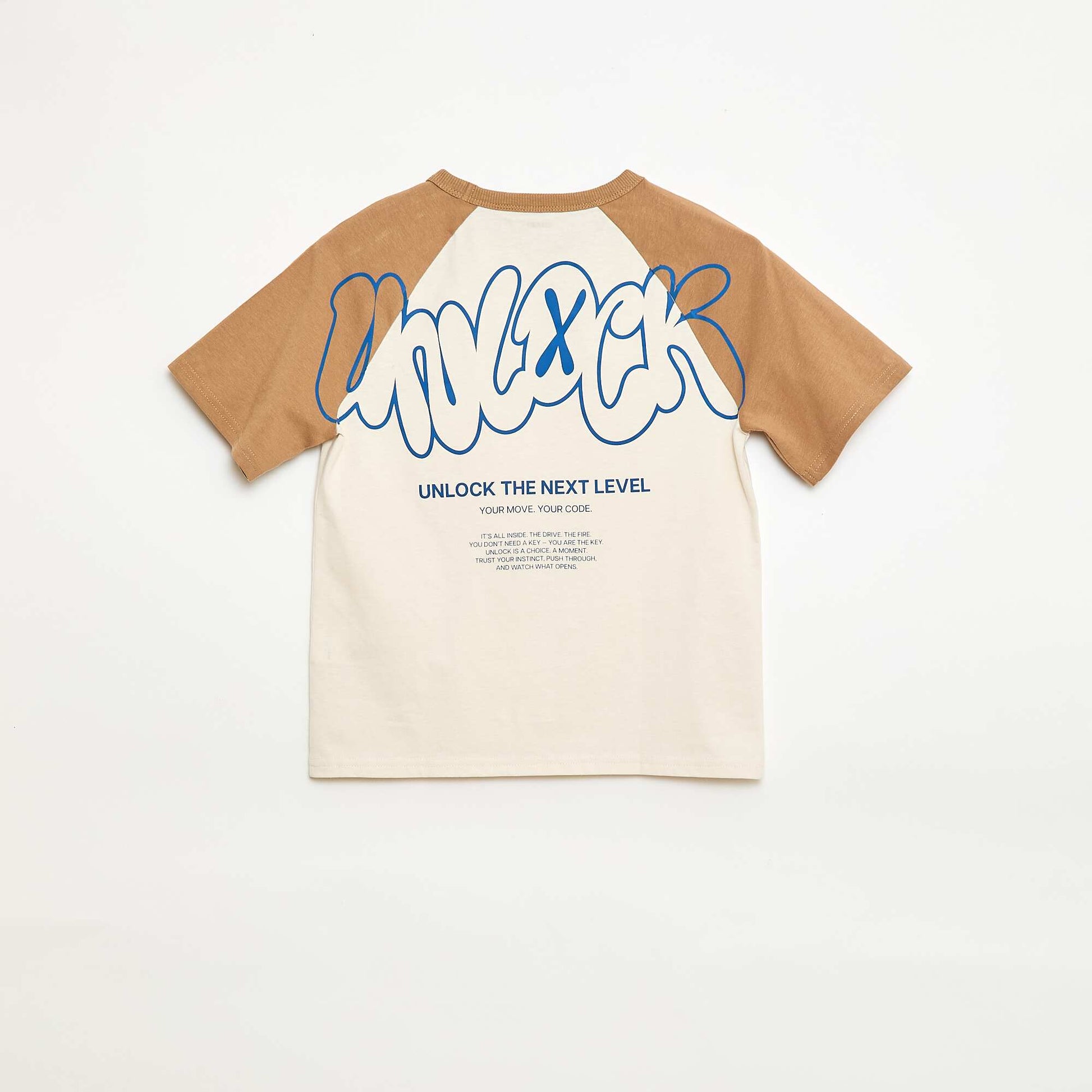 Camiseta estampada con mensaje BLANCO