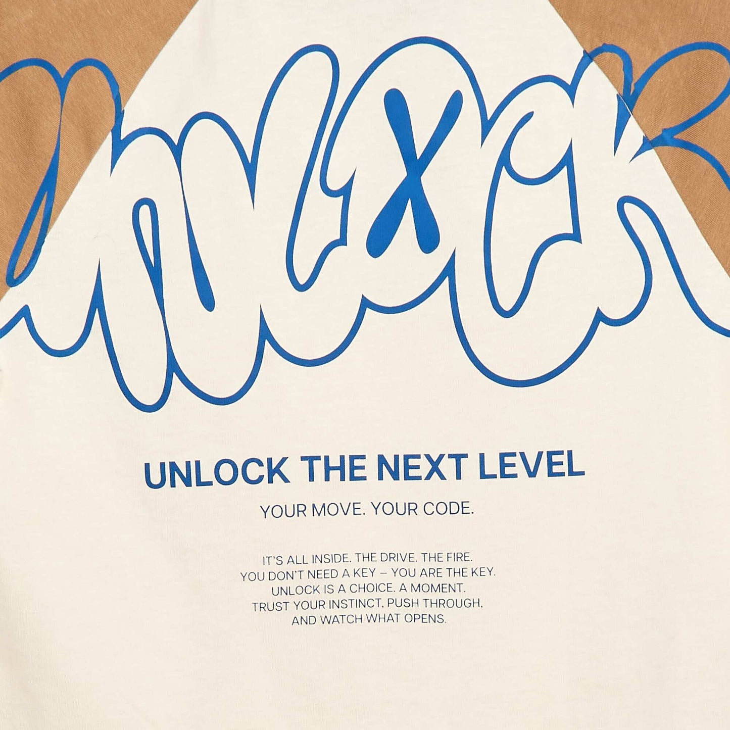 Camiseta estampada con mensaje BLANCO