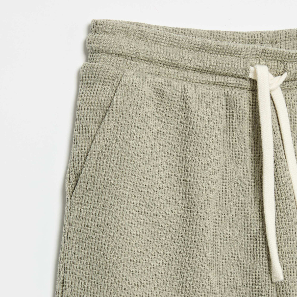 Pantalón corto en nido de abeja VERDE