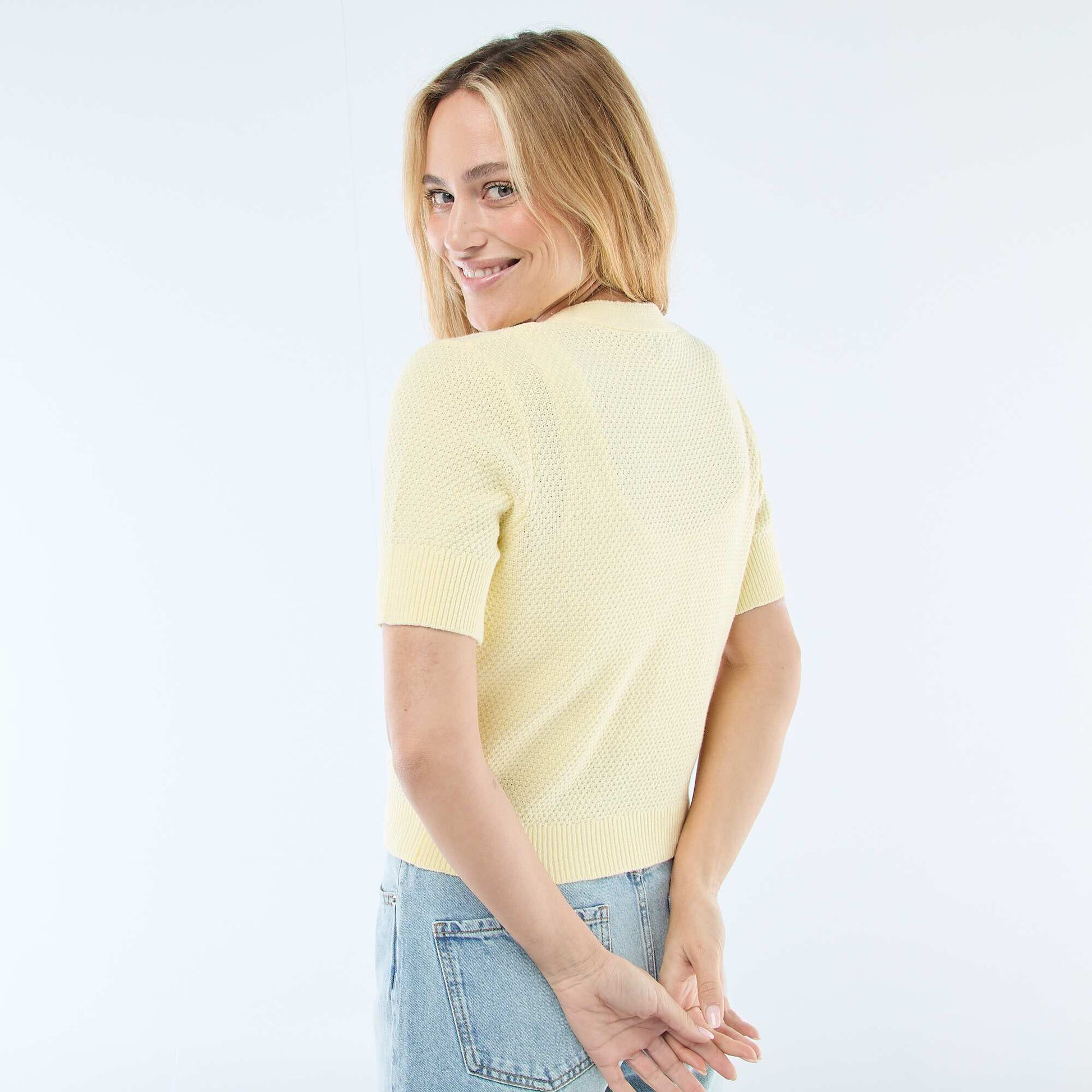 Sweater de punto de manga corta abotonado AMARILLO
