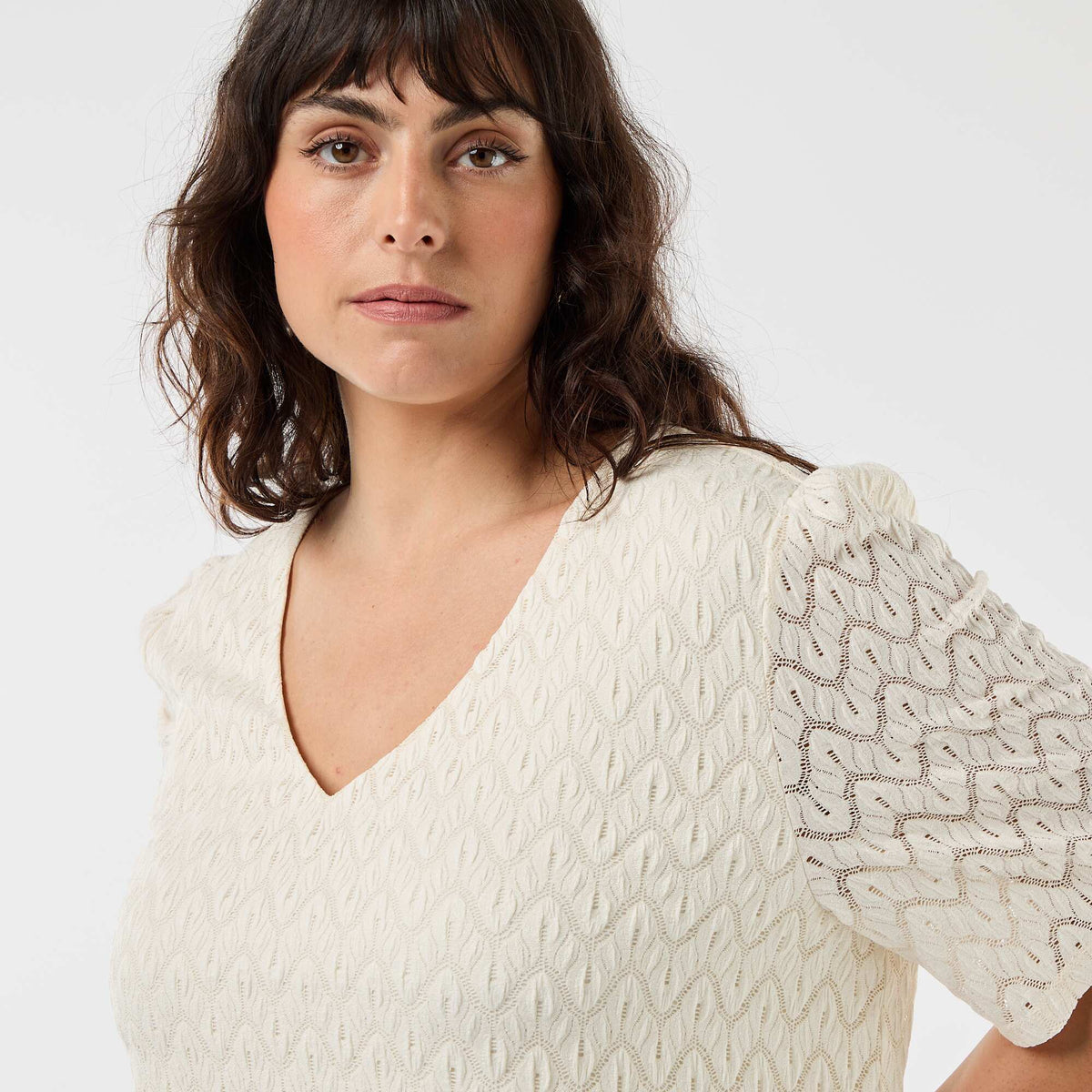 Camiseta de encaje calado BEIGE
