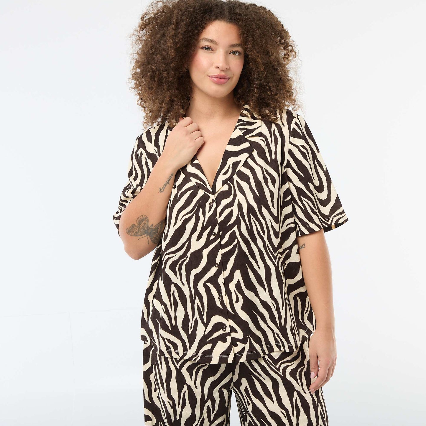 Blusa de punto crepé MARRON