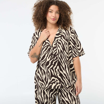 Blusa de punto crepé MARRON