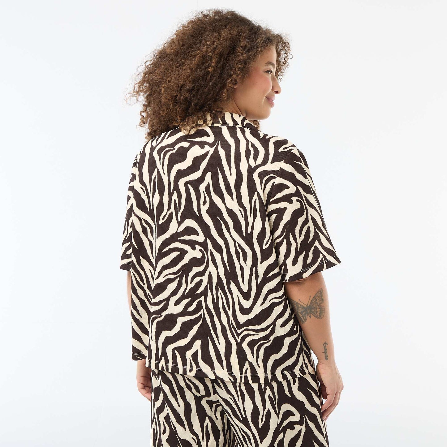 Blusa de punto crepé MARRON