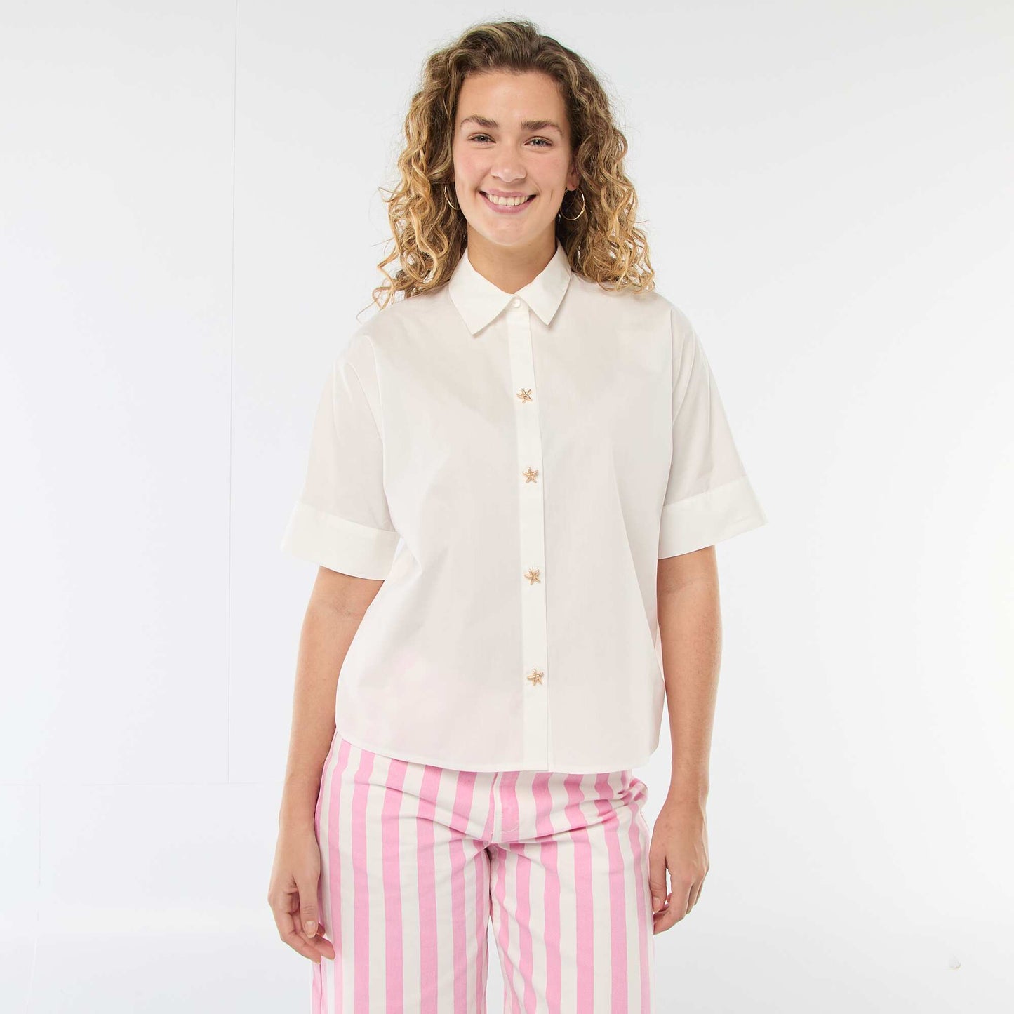 Camisa ancha con botones de estrella BLANCO