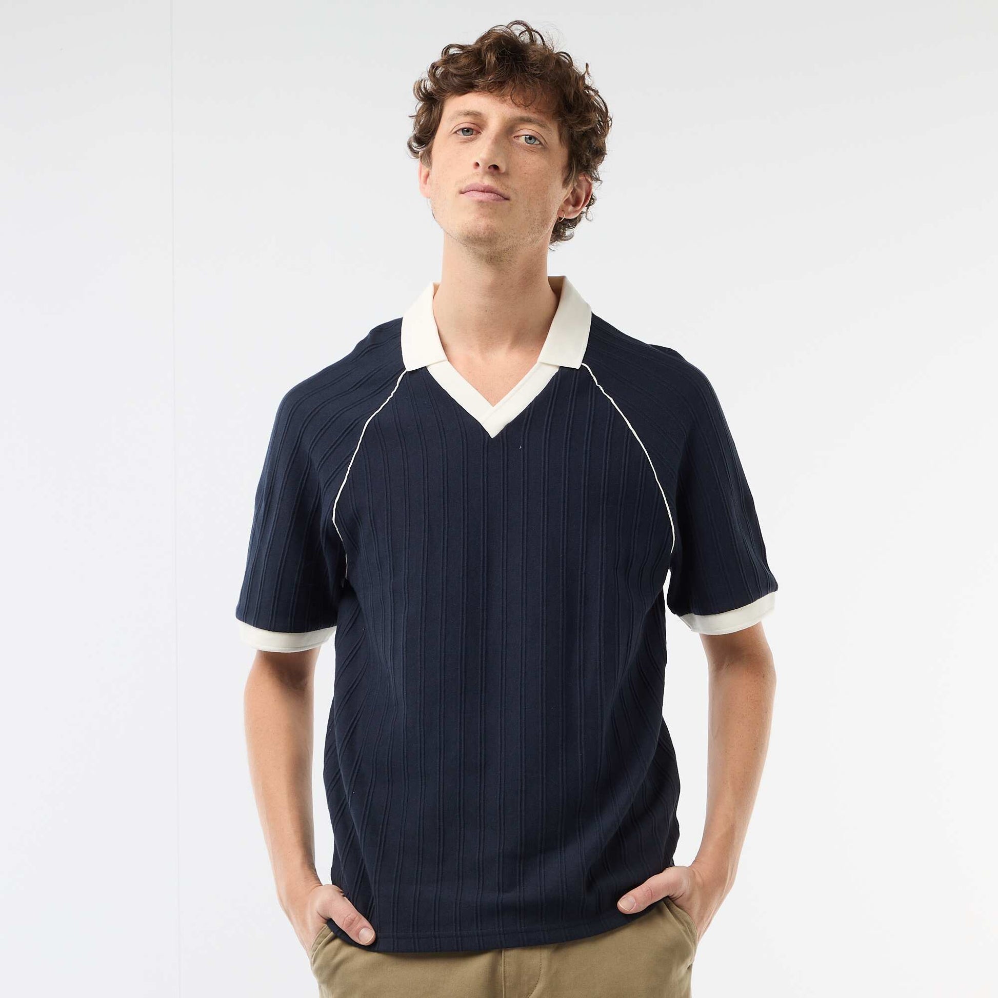 Remera de tejido original con cuello remera sin botones AZUL