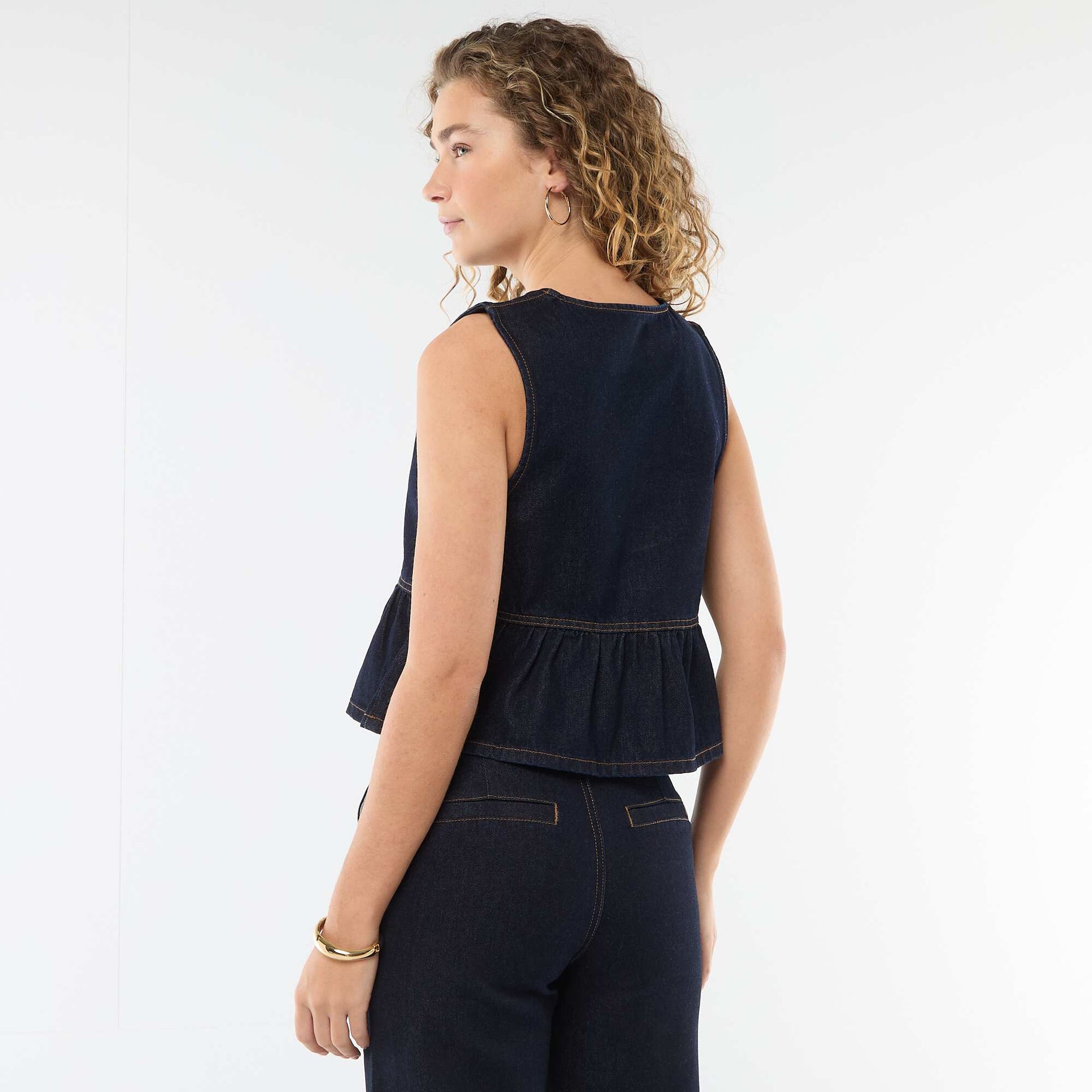 Top jean con cuello en pico AZUL