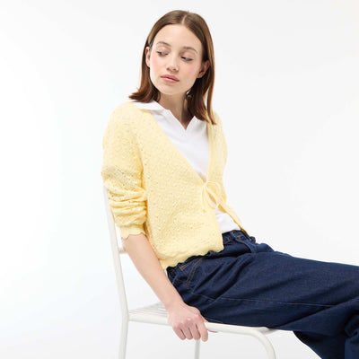 Chaqueta de croché con lazada festoneado AMARILLO