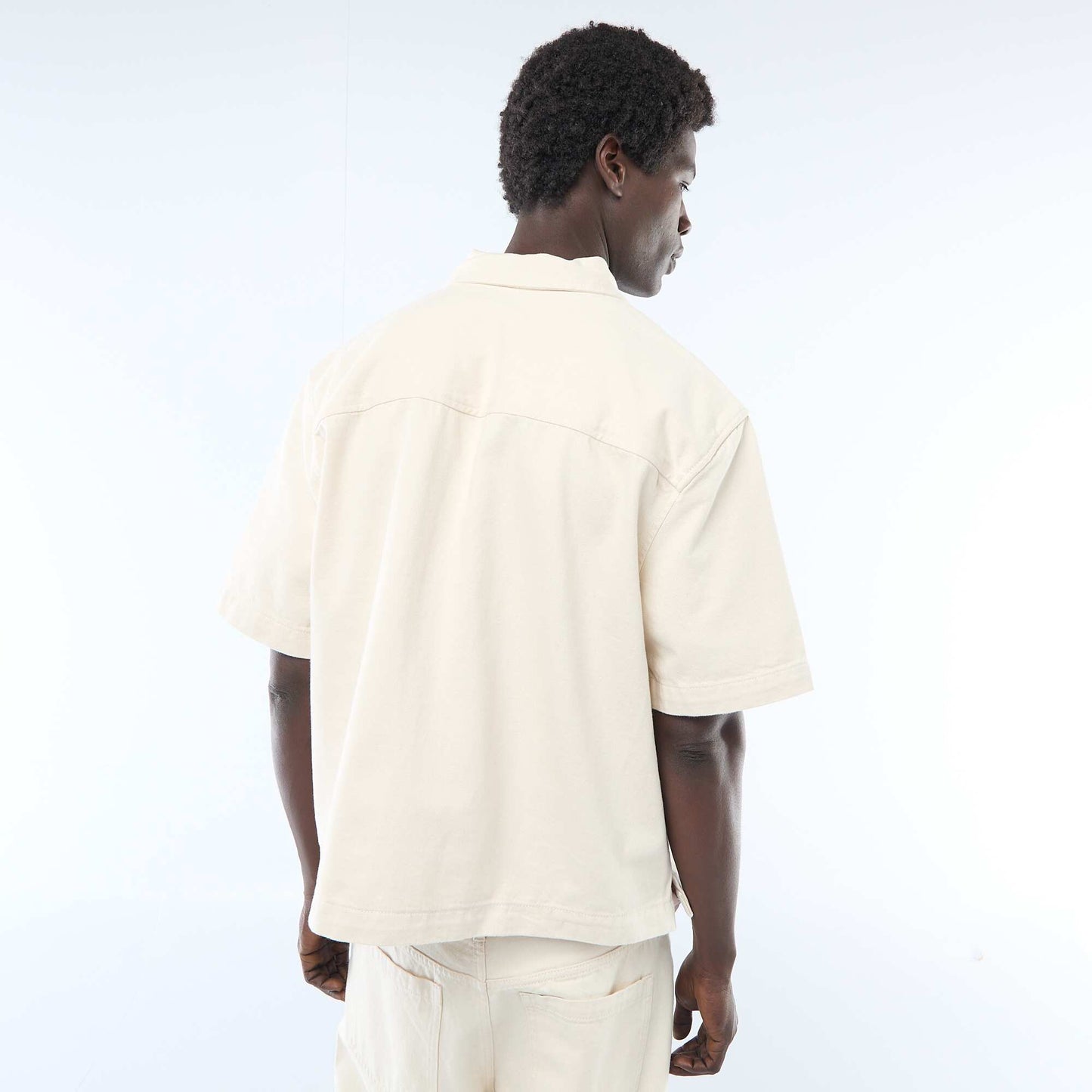 Camisa lisa vaquera de manga corta BEIGE