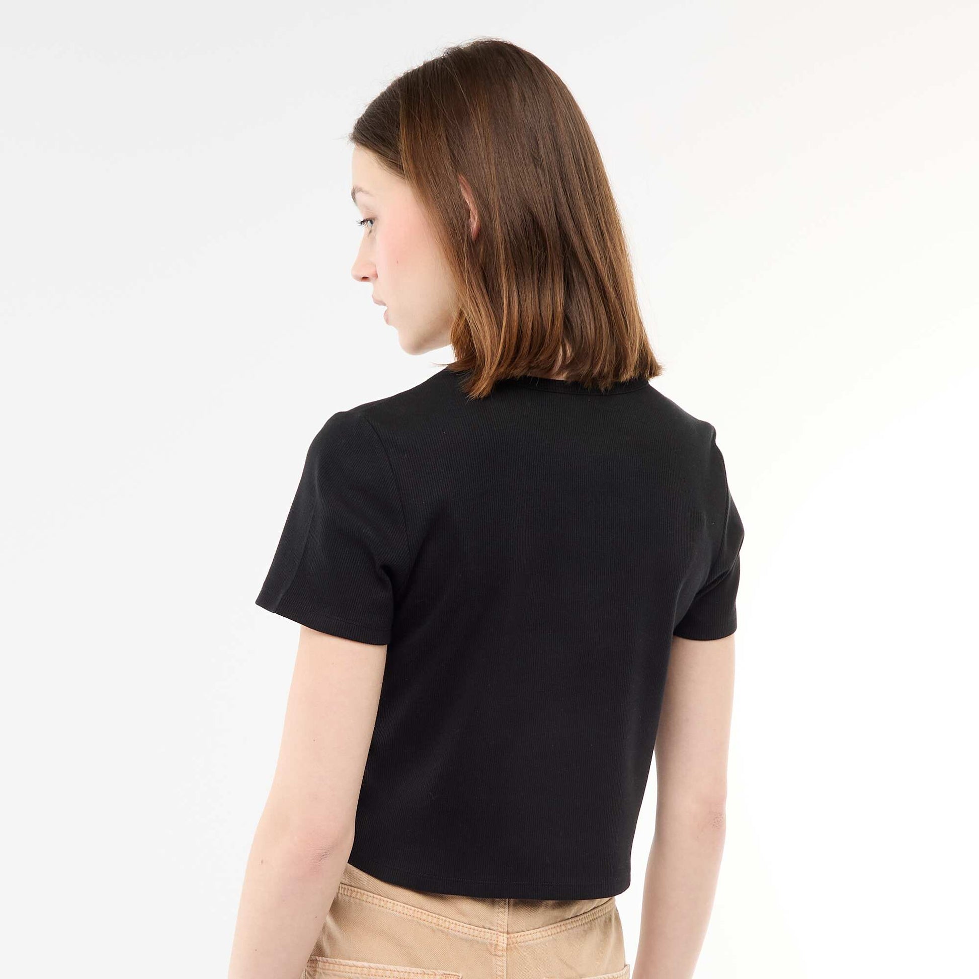 Camiseta corta de canalé con nudos NEGRO