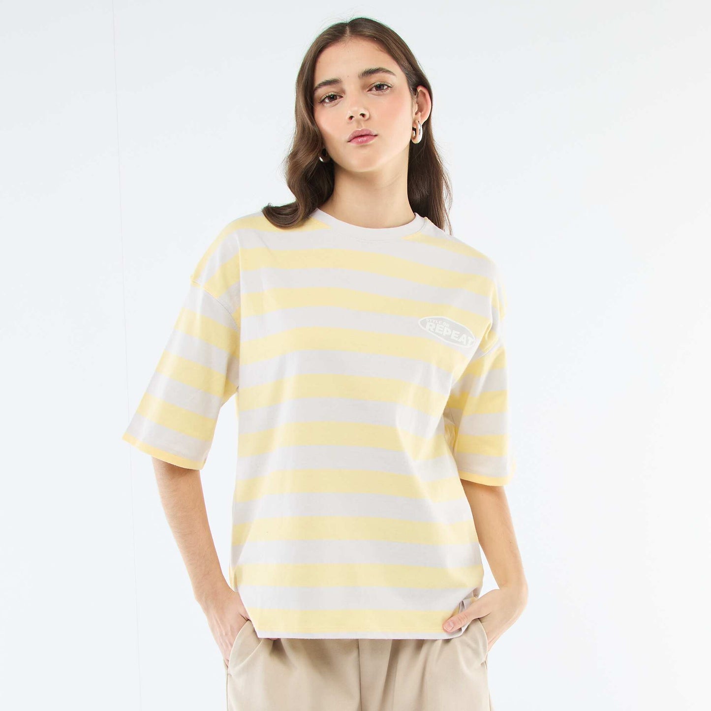 Camiseta de rayas anchas GRIS