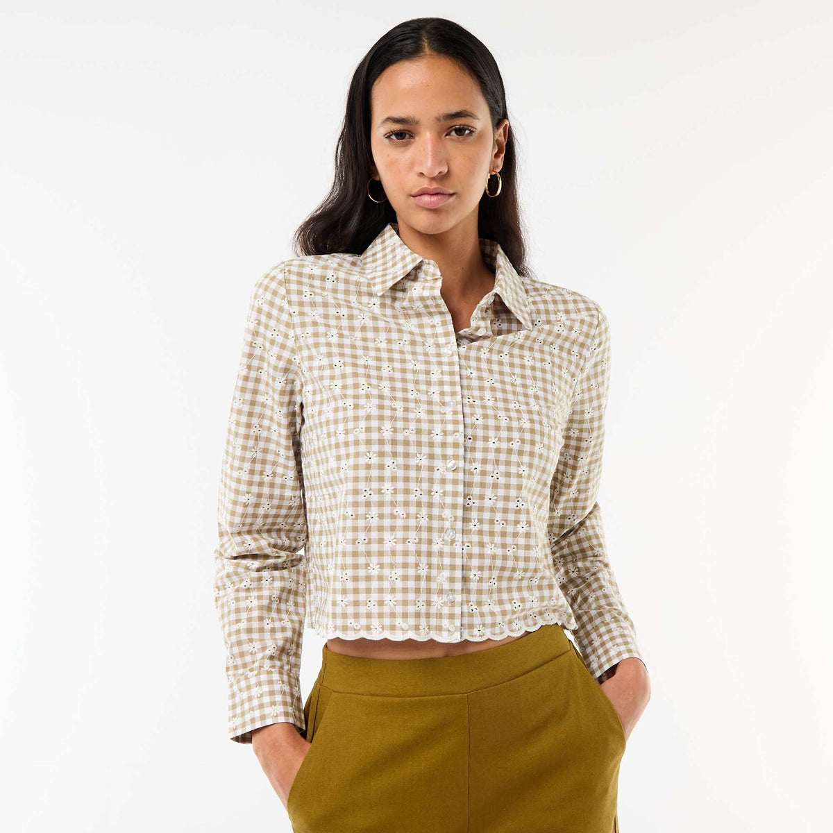 Camisa con bordados 'all over' VERDE