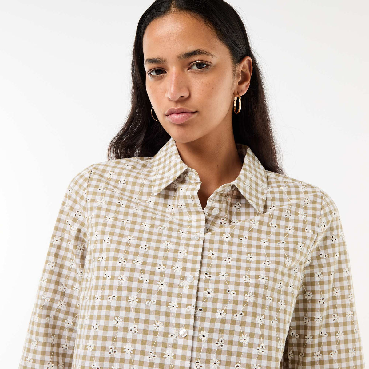 Camisa con bordados 'all over' VERDE