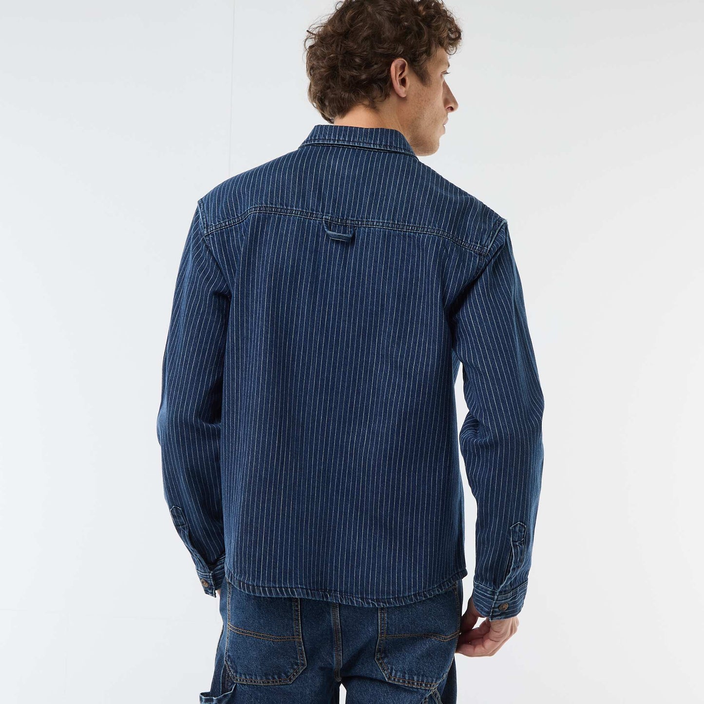 Camisa vaquera a rayas con bolsillos de parche en el pecho AZUL