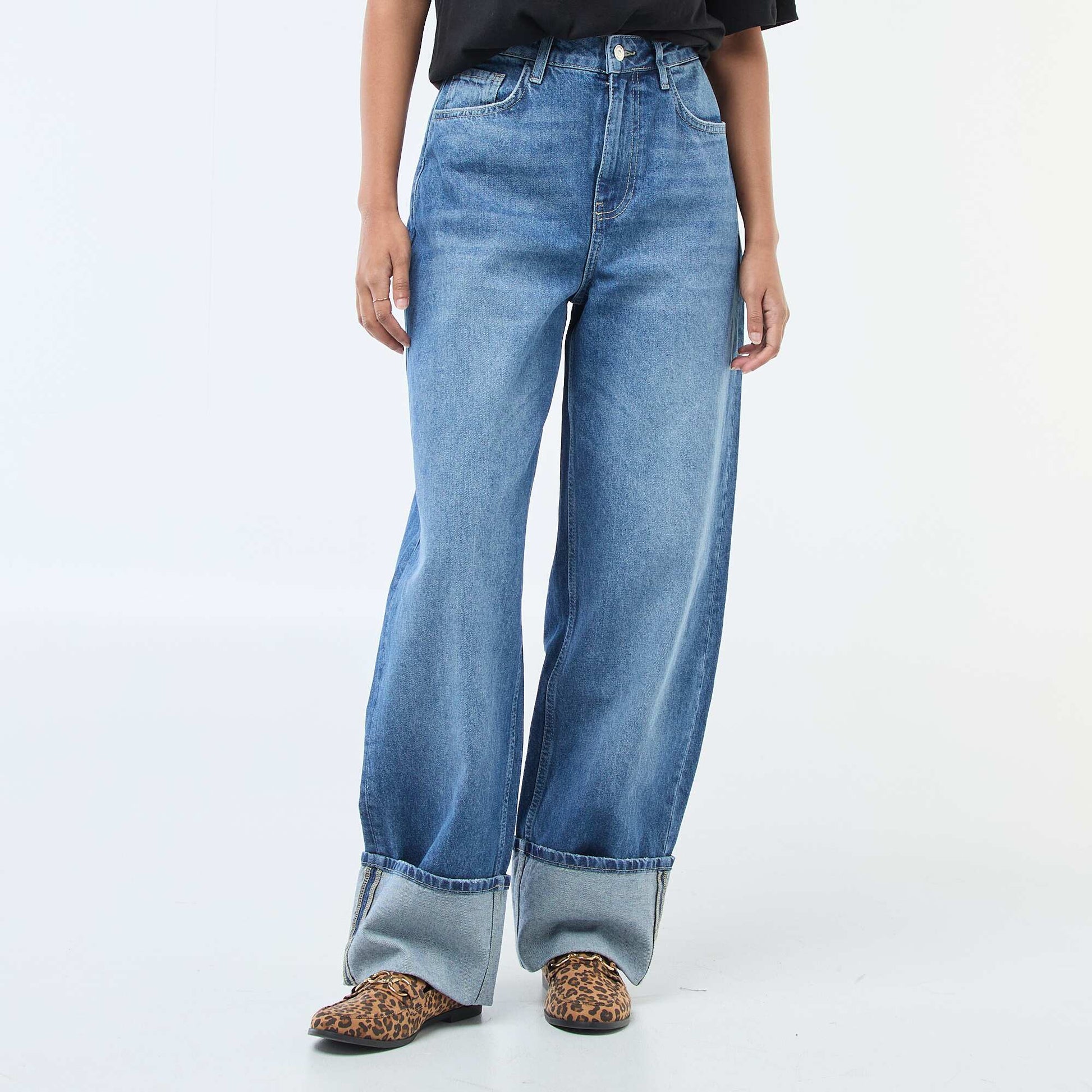 Jean regular / talle estándar con dobladillos anchos AZUL