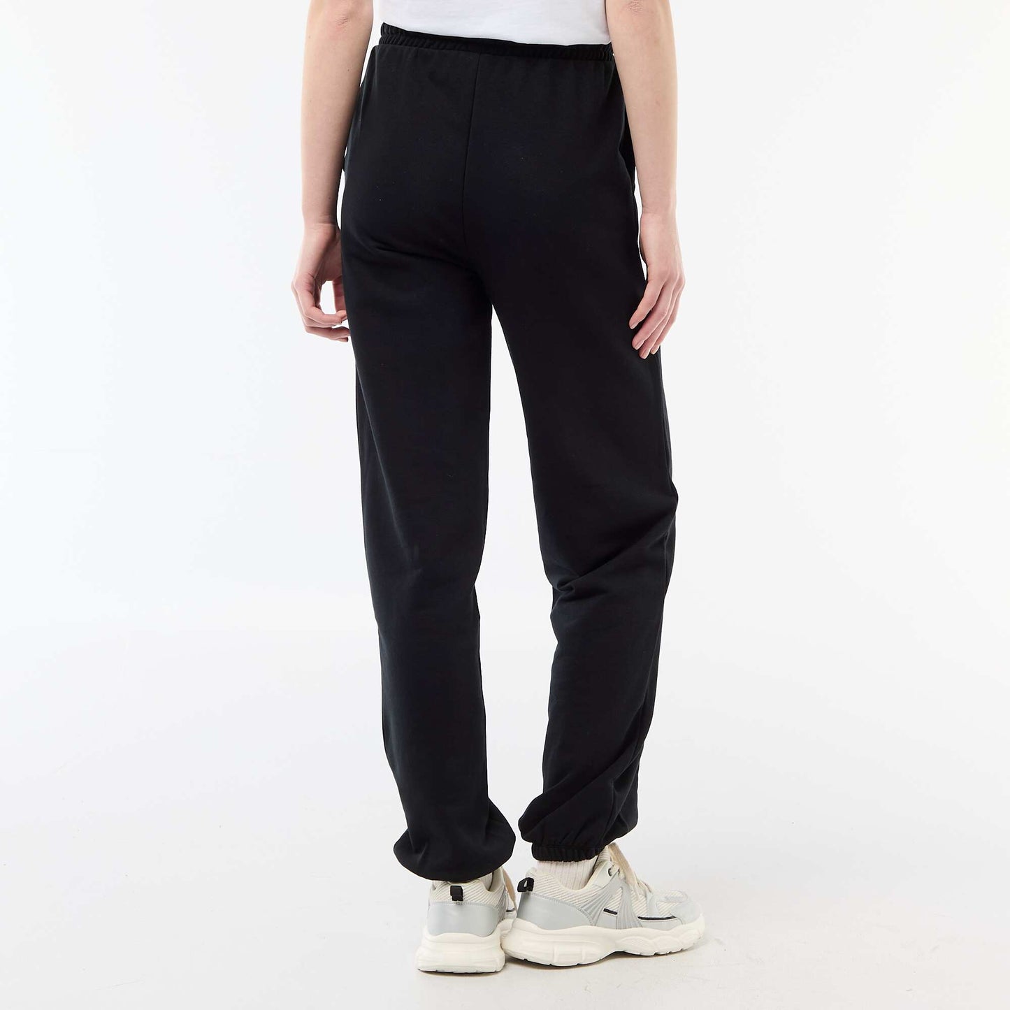 Joggers corte barrel de algodón liso NEGRO